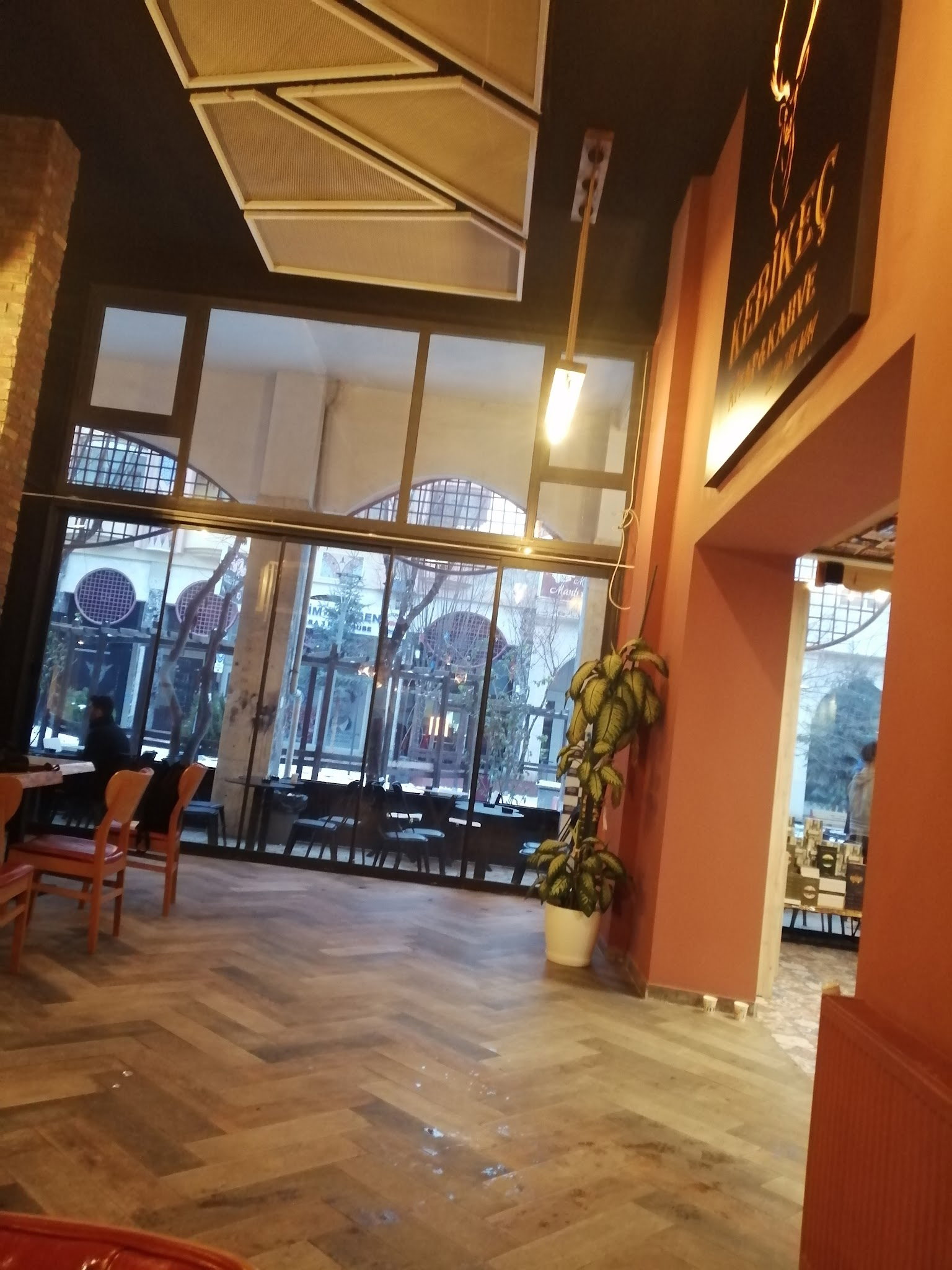 Kebikeç Kitap Kahve