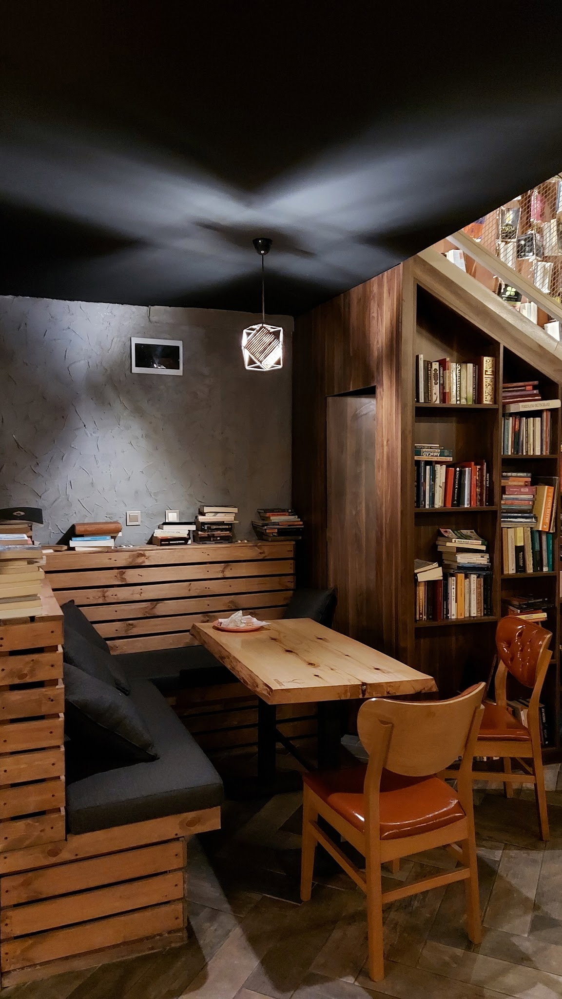 Kebikeç Kitap Kahve