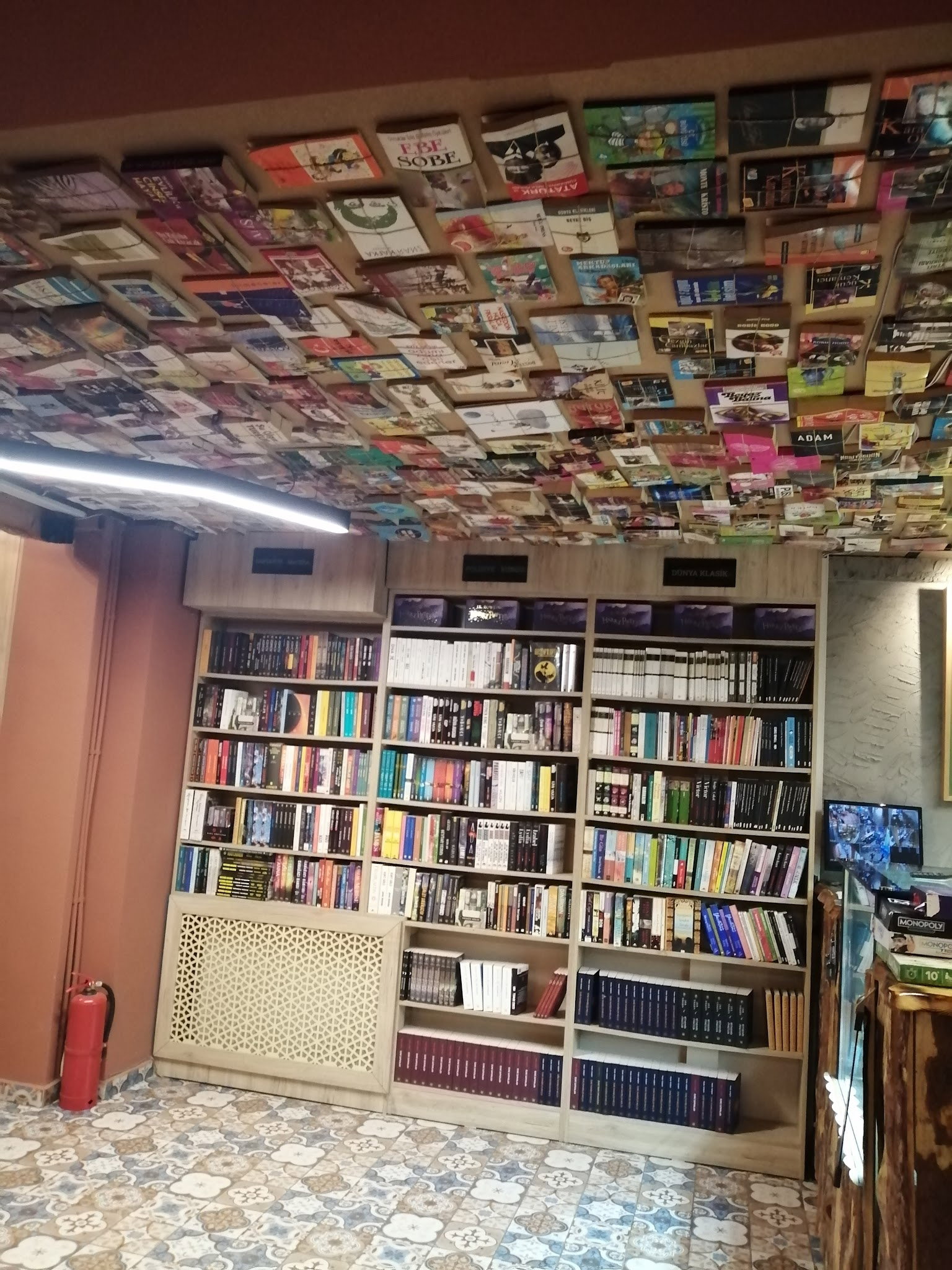 Kebikeç Kitap Kahve