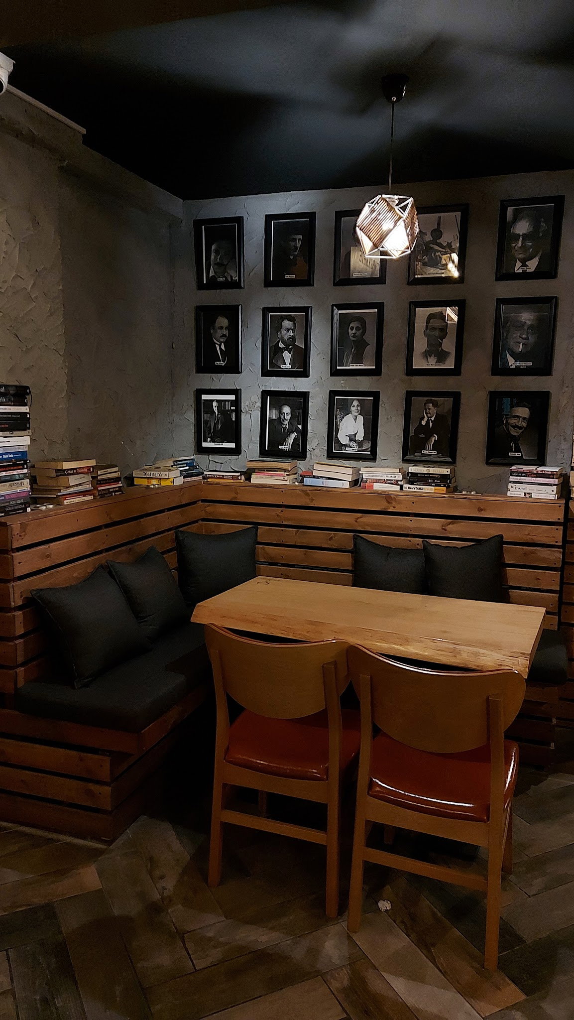 Kebikeç Kitap Kahve