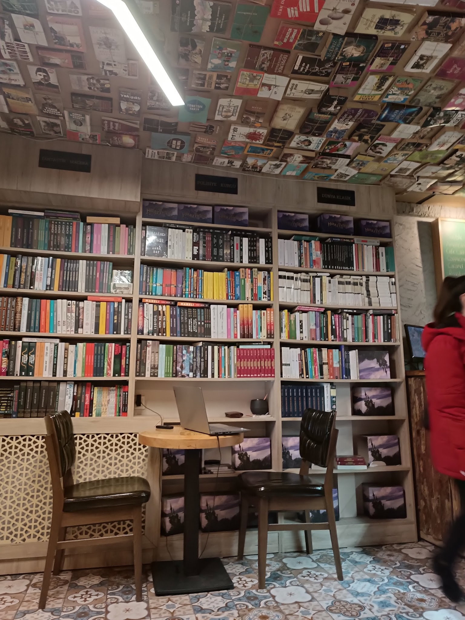 Kebikeç Kitap Kahve