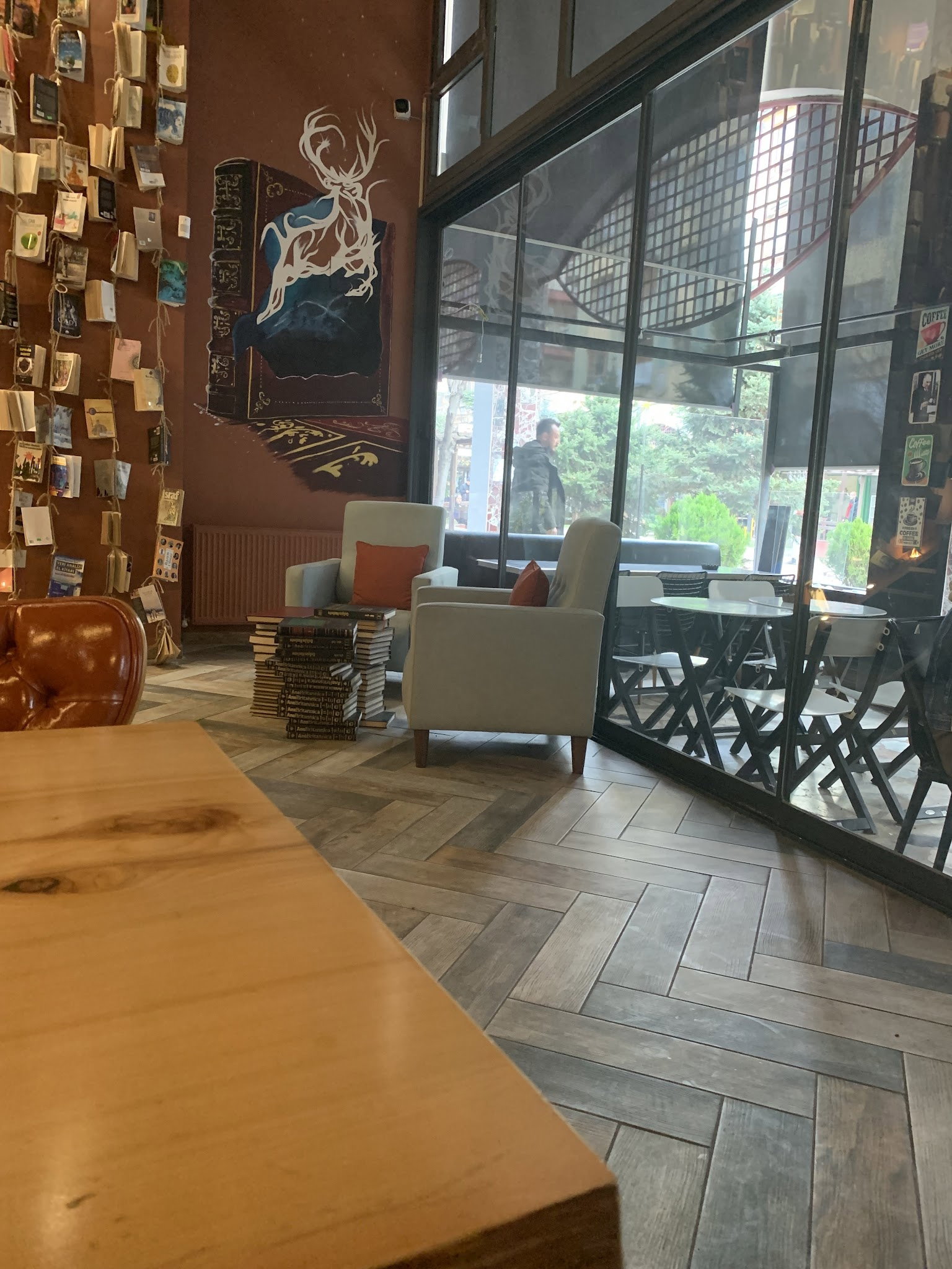 Kebikeç Kitap Kahve