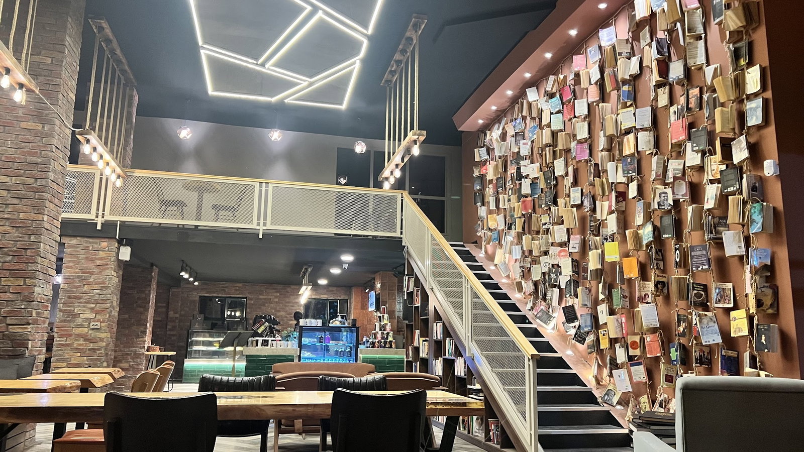 Kebikeç Kitap Kahve