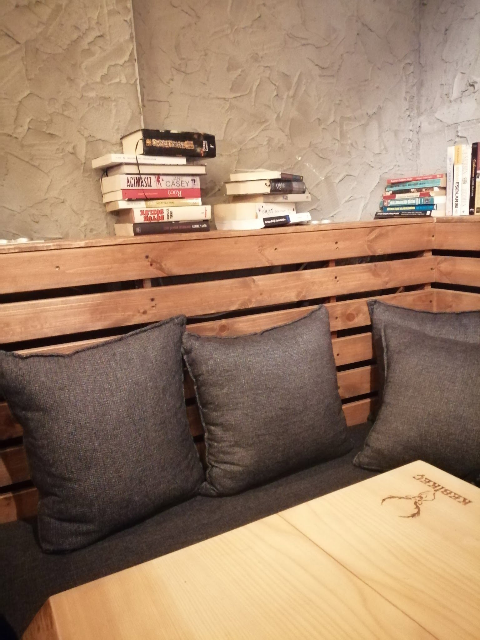 Kebikeç Kitap Kahve