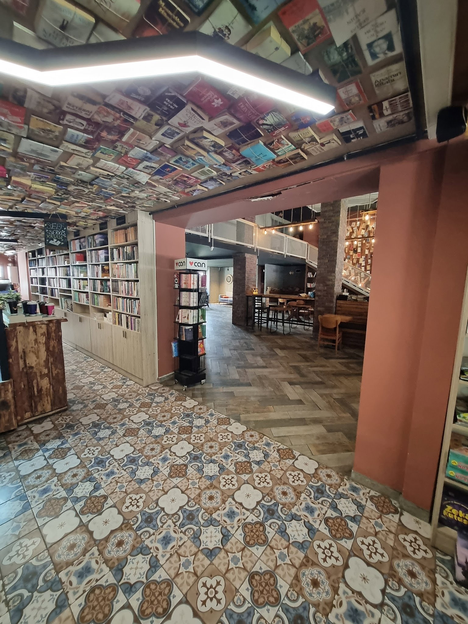 Kebikeç Kitap Kahve