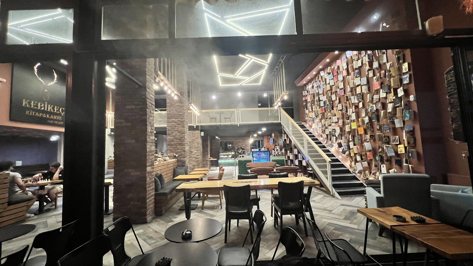 Kebikeç Kitap Kahve