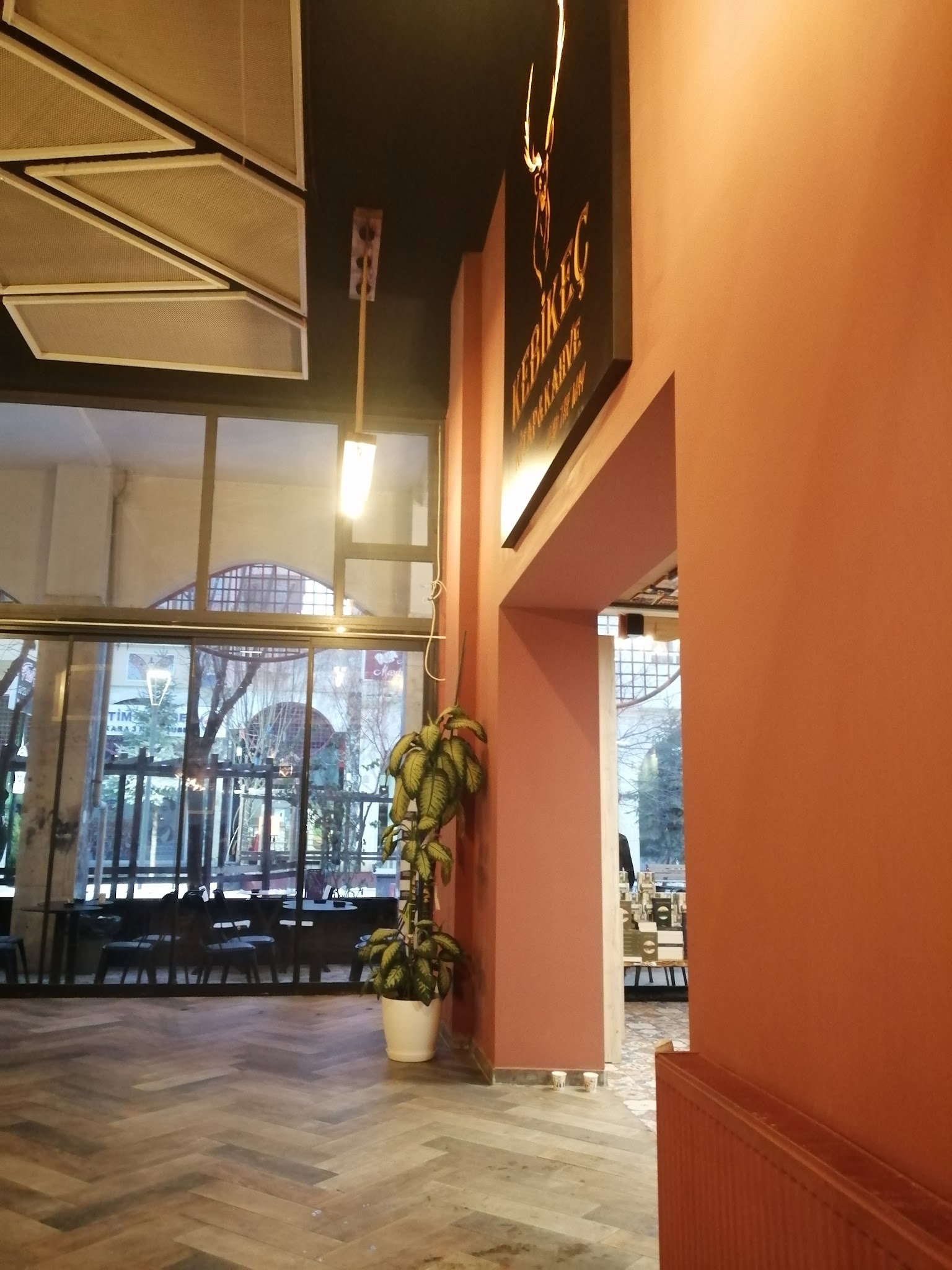 Kebikeç Kitap Kahve