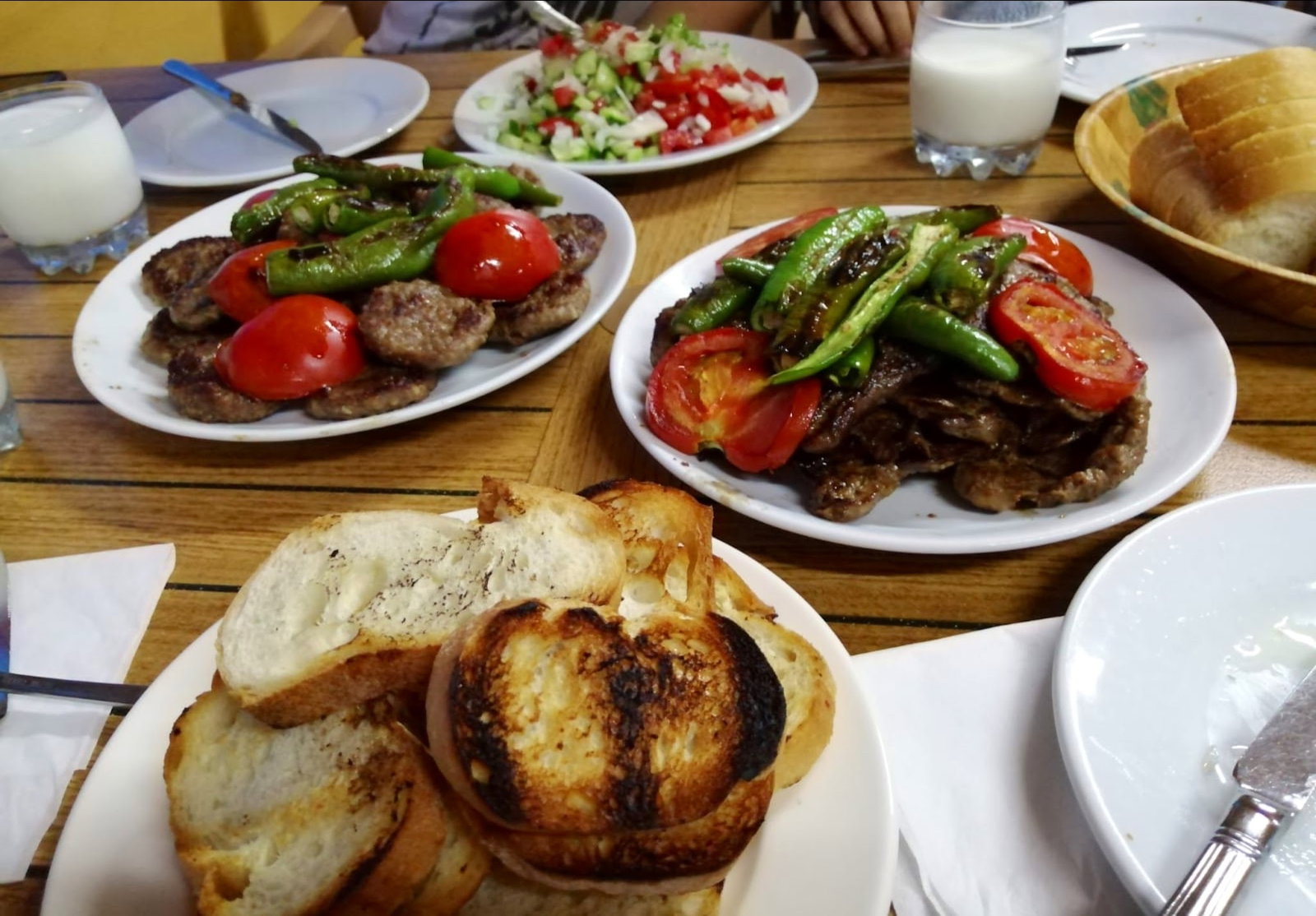 Şahin Et Mangal