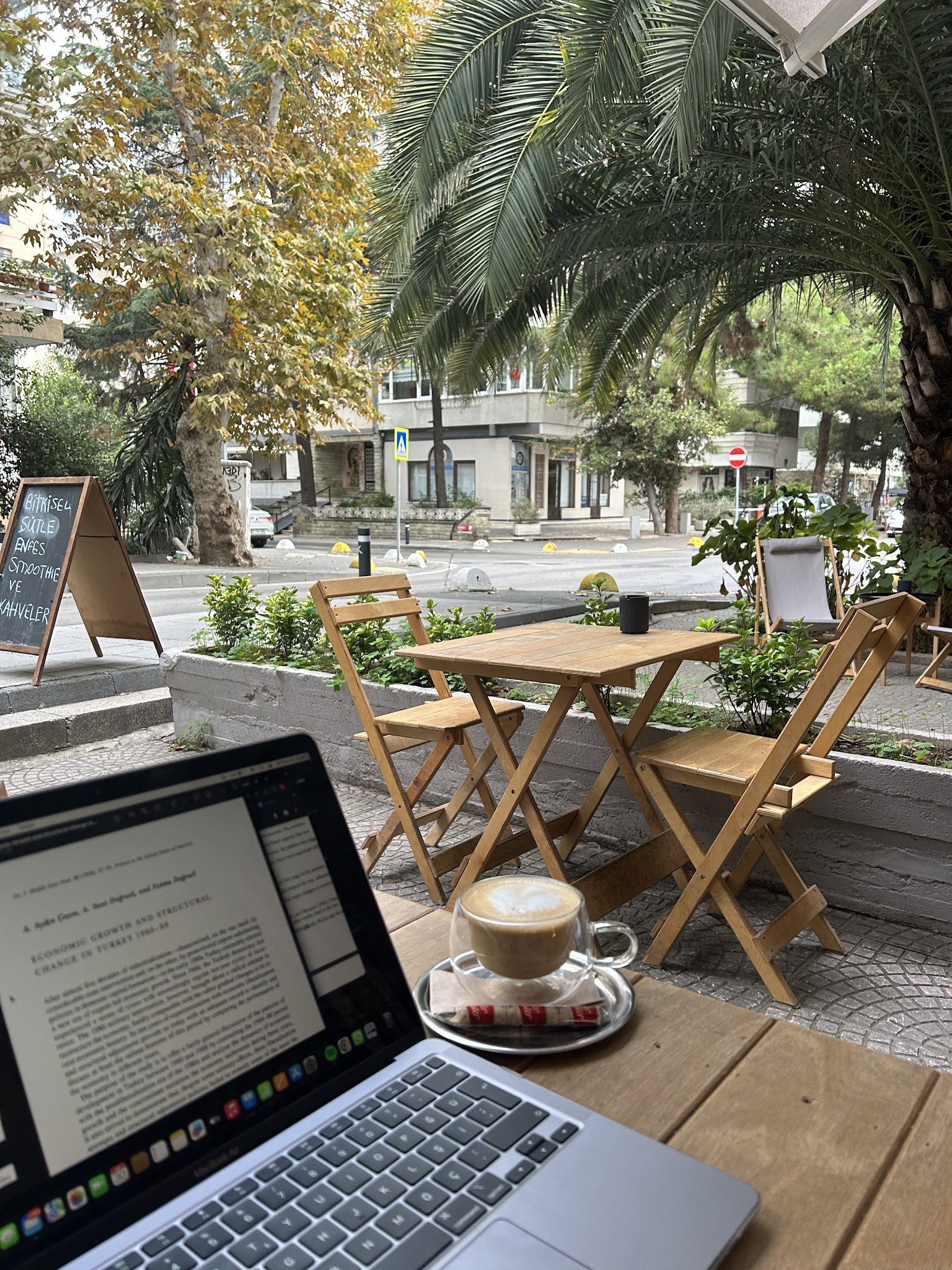 Sütlü Sade Kahve Dükkanı