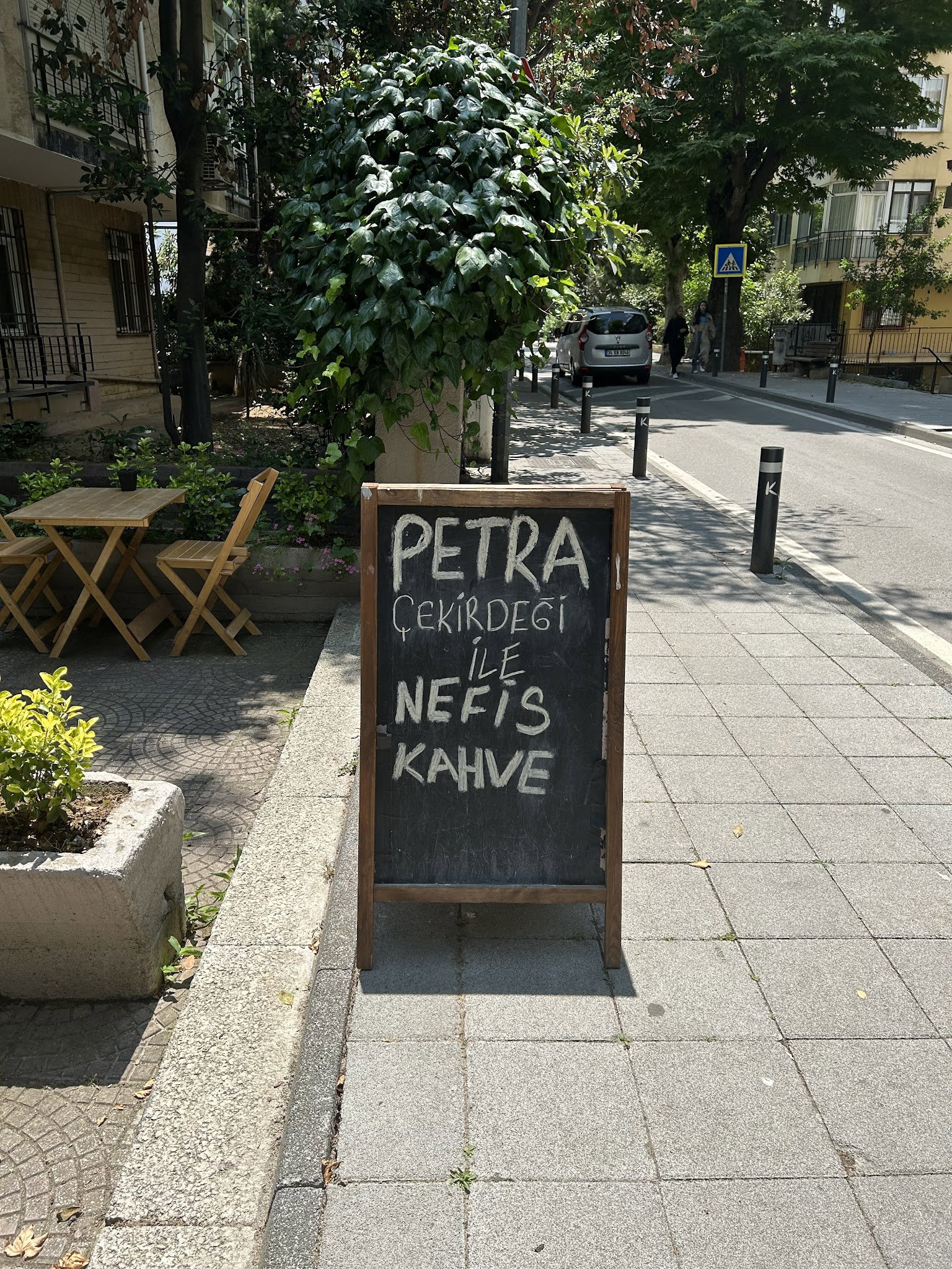 Sütlü Sade Kahve Dükkanı