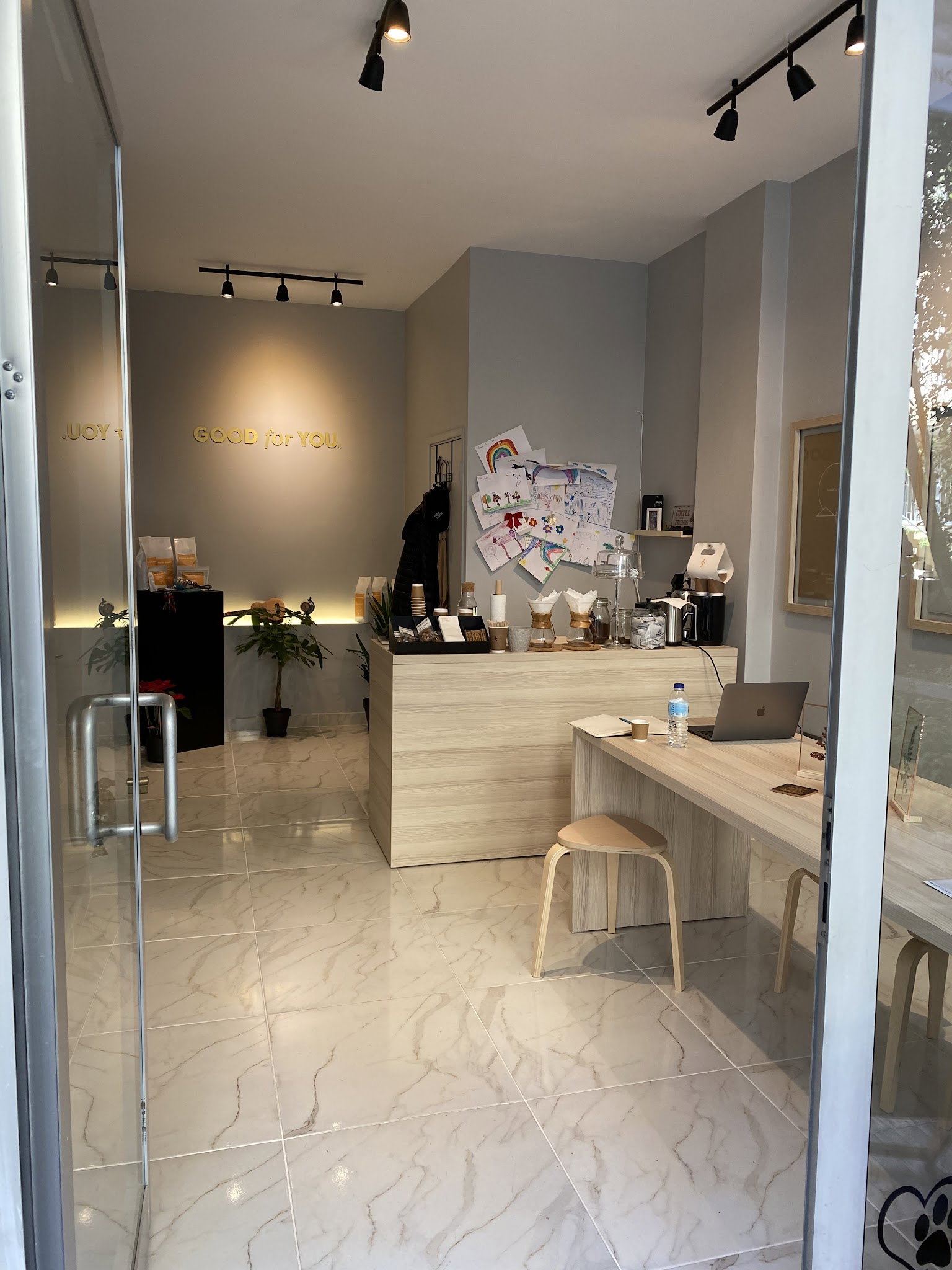 Sütlü Sade Kahve Dükkanı