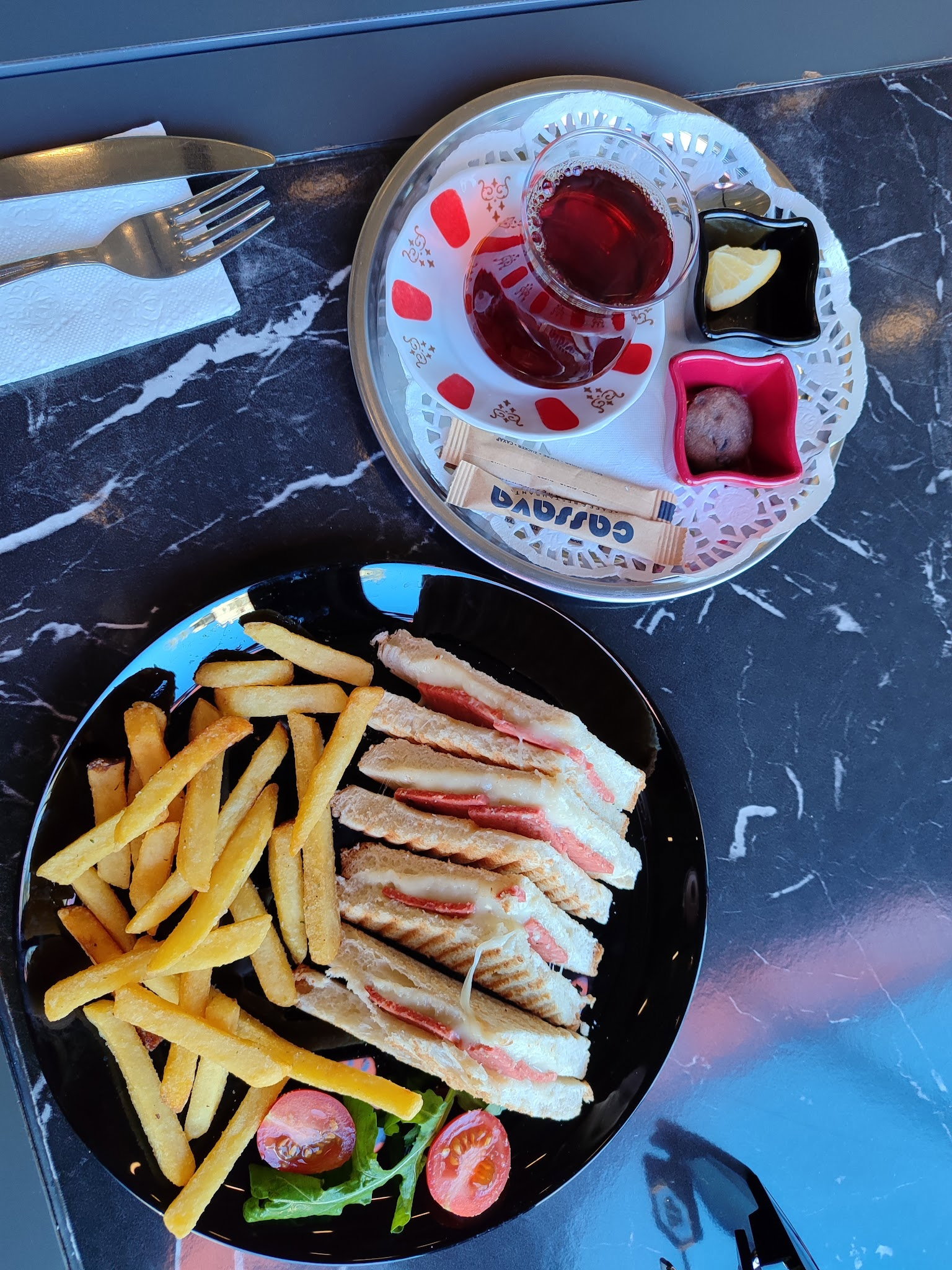 Cassava Cafe & Restaurant