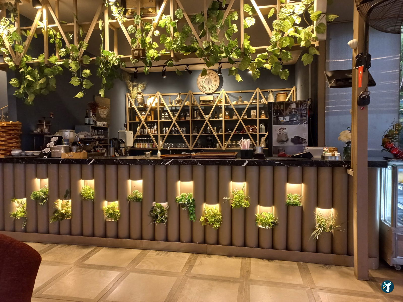 Cassava Cafe & Restaurant