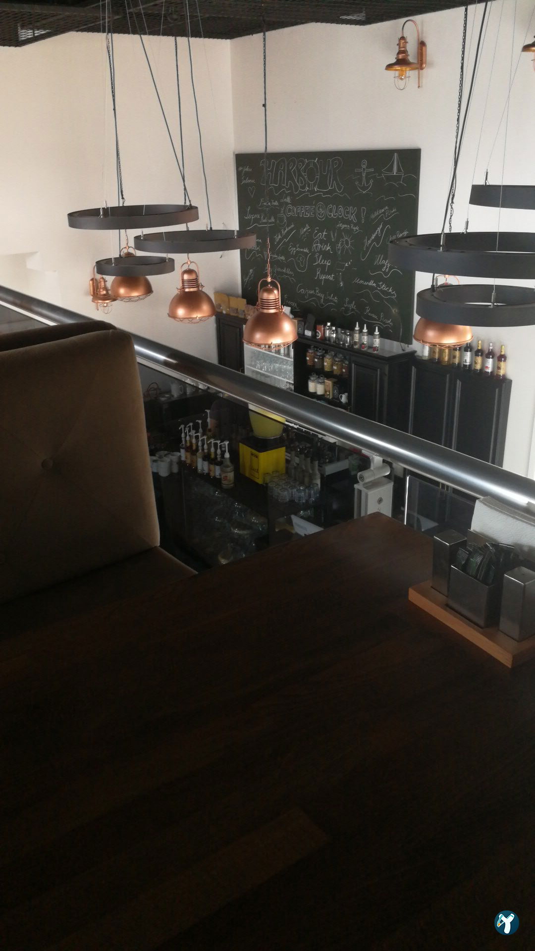 Harbour Cafe & Lounge