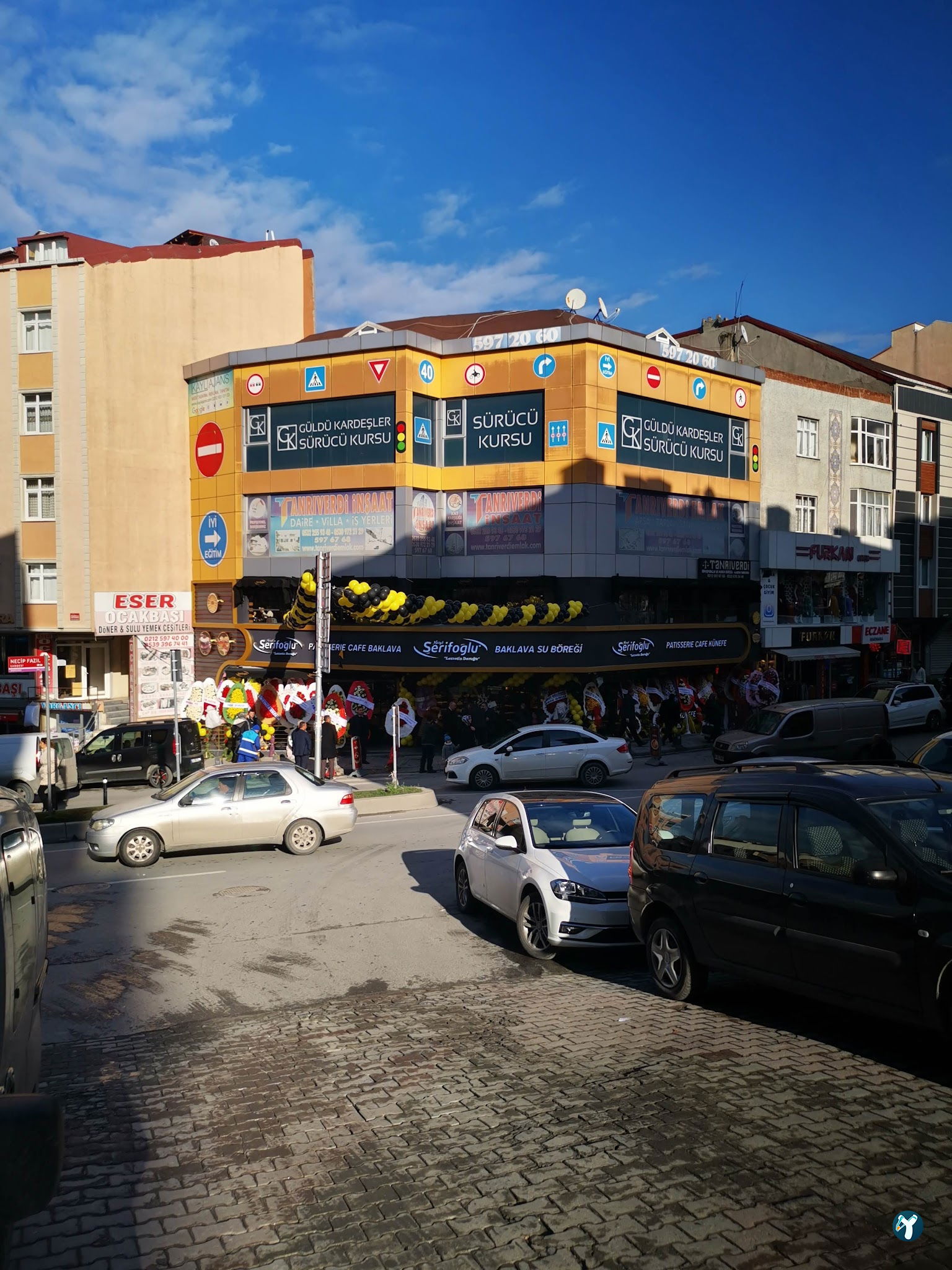 Antepli Şerifoğlu Baklavaları Arnavutköy Şubesi