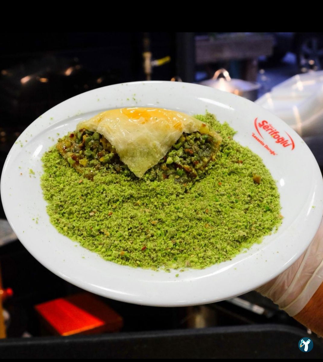 Antepli Şerifoğlu Baklavaları Arnavutköy Şubesi