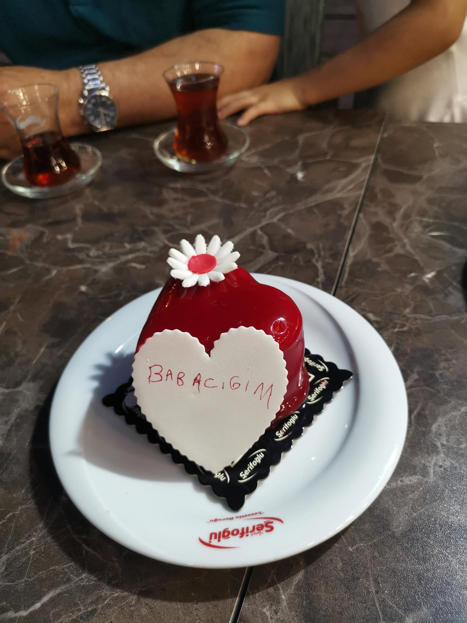 Antepli Şerifoğlu Baklavaları Arnavutköy Şubesi