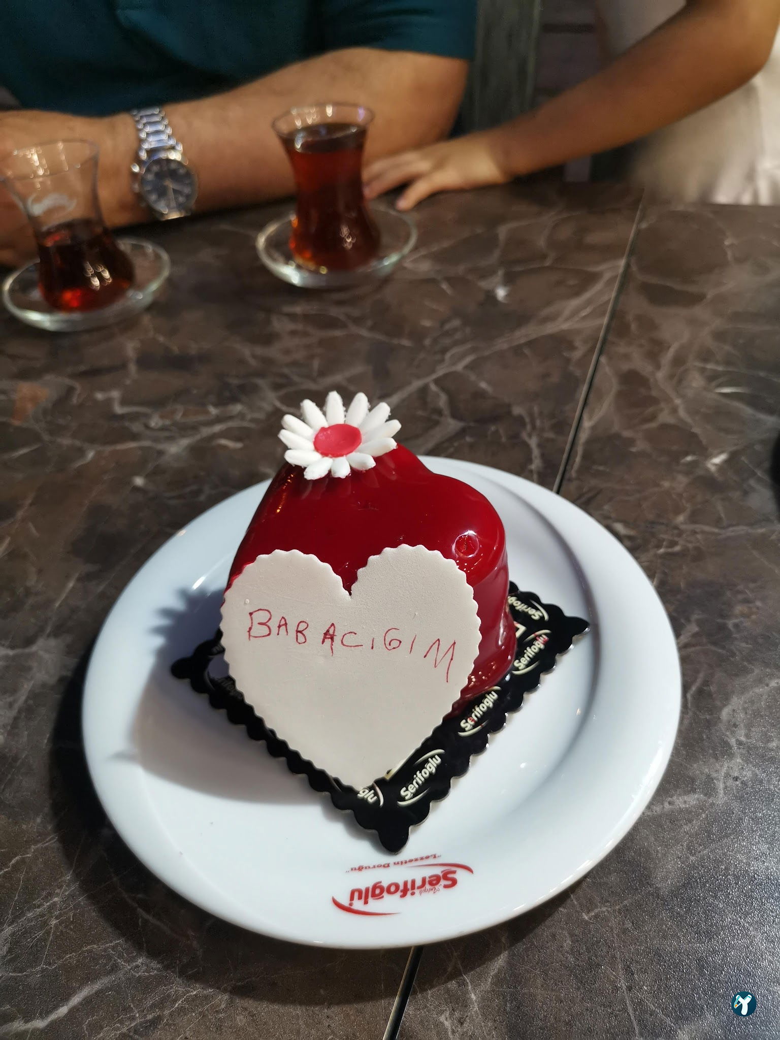Antepli Şerifoğlu Baklavaları Arnavutköy Şubesi