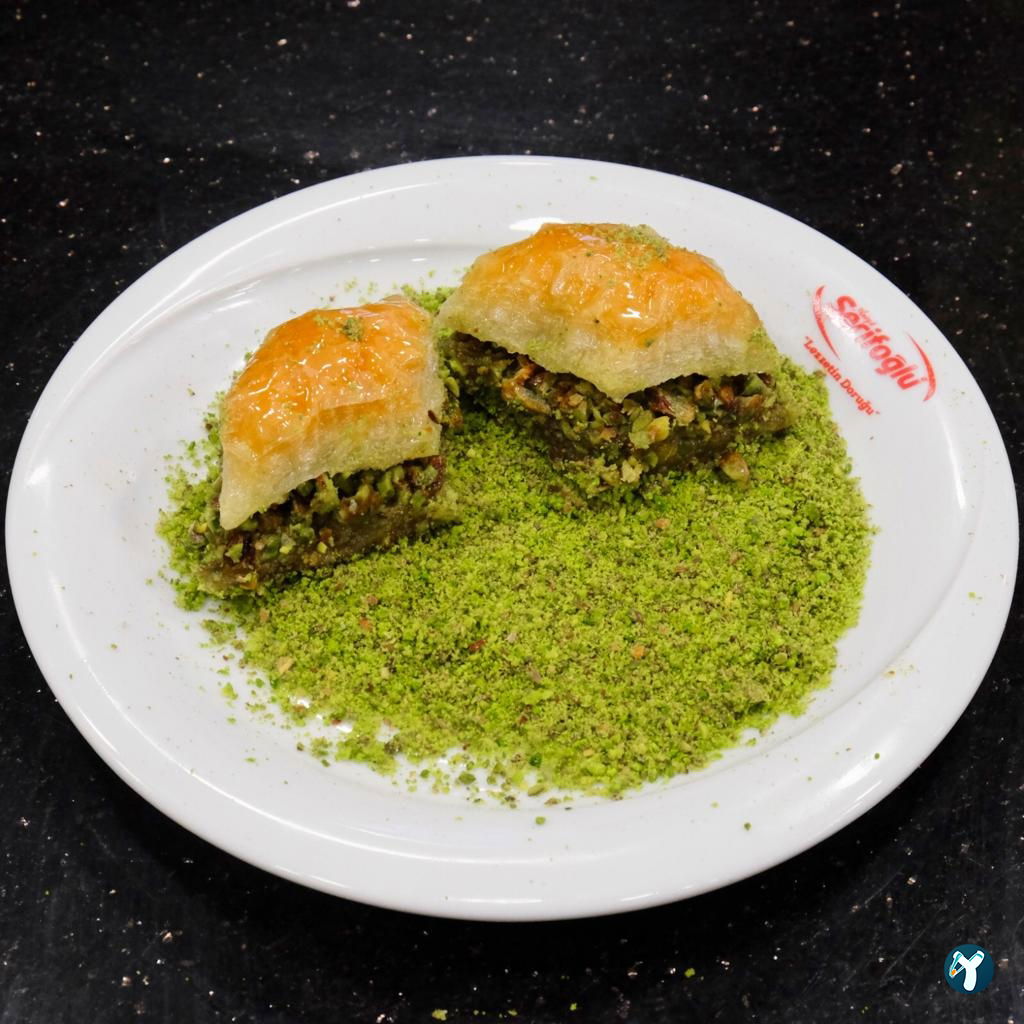 Antepli Şerifoğlu Baklavaları Arnavutköy Şubesi