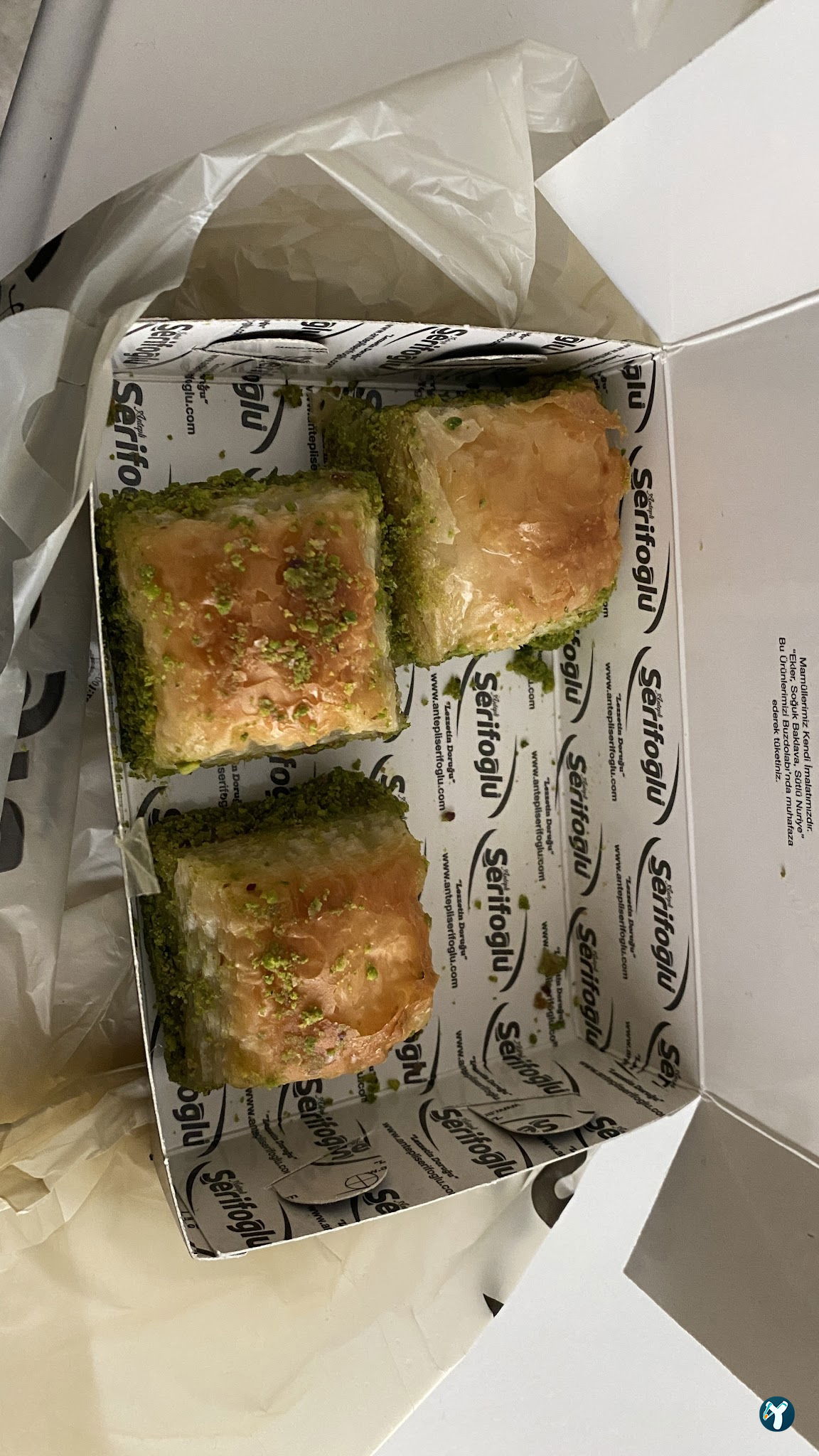 Antepli Şerifoğlu Baklavaları Arnavutköy Şubesi