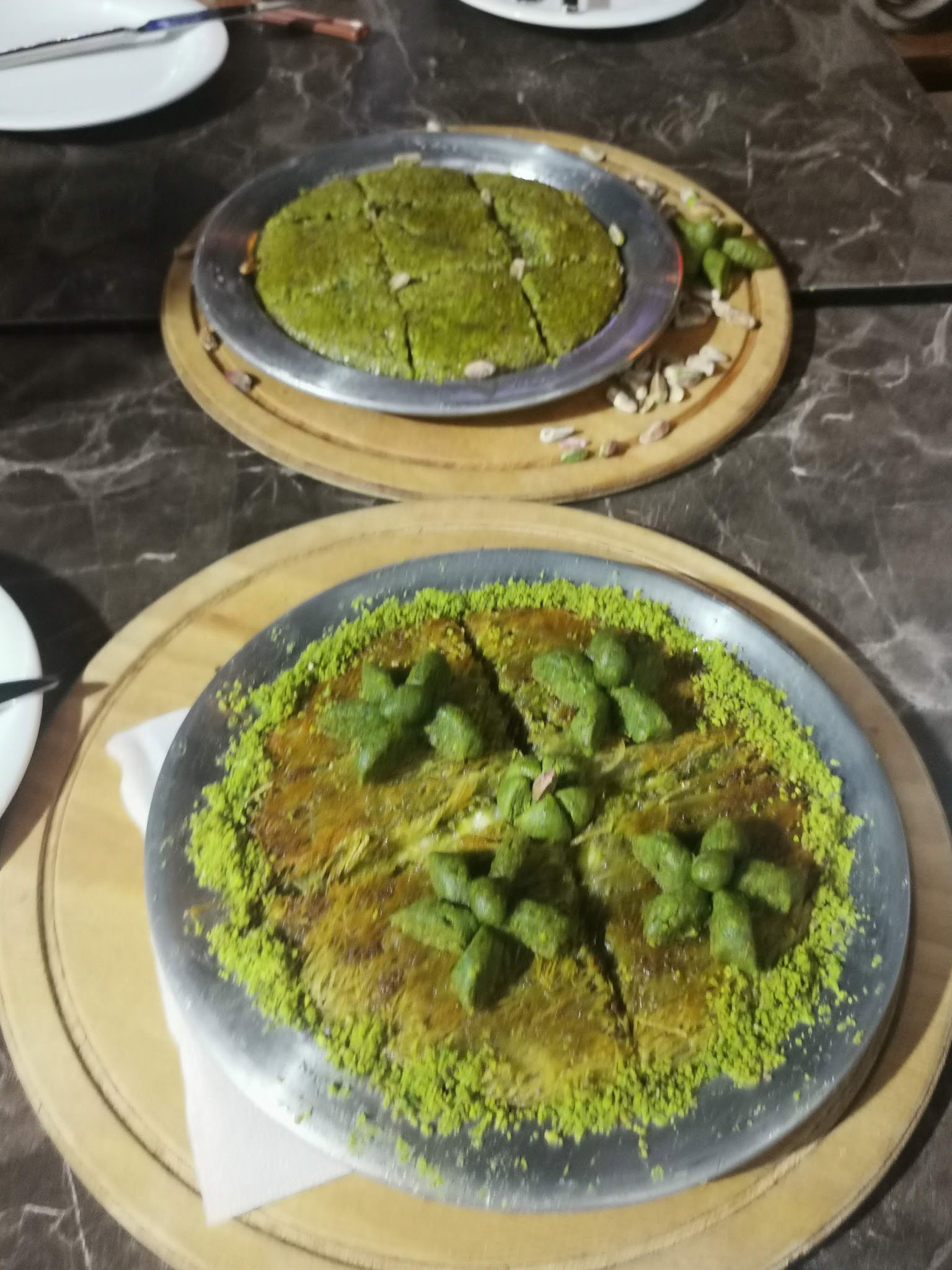 Antepli Şerifoğlu Baklavaları Arnavutköy Şubesi