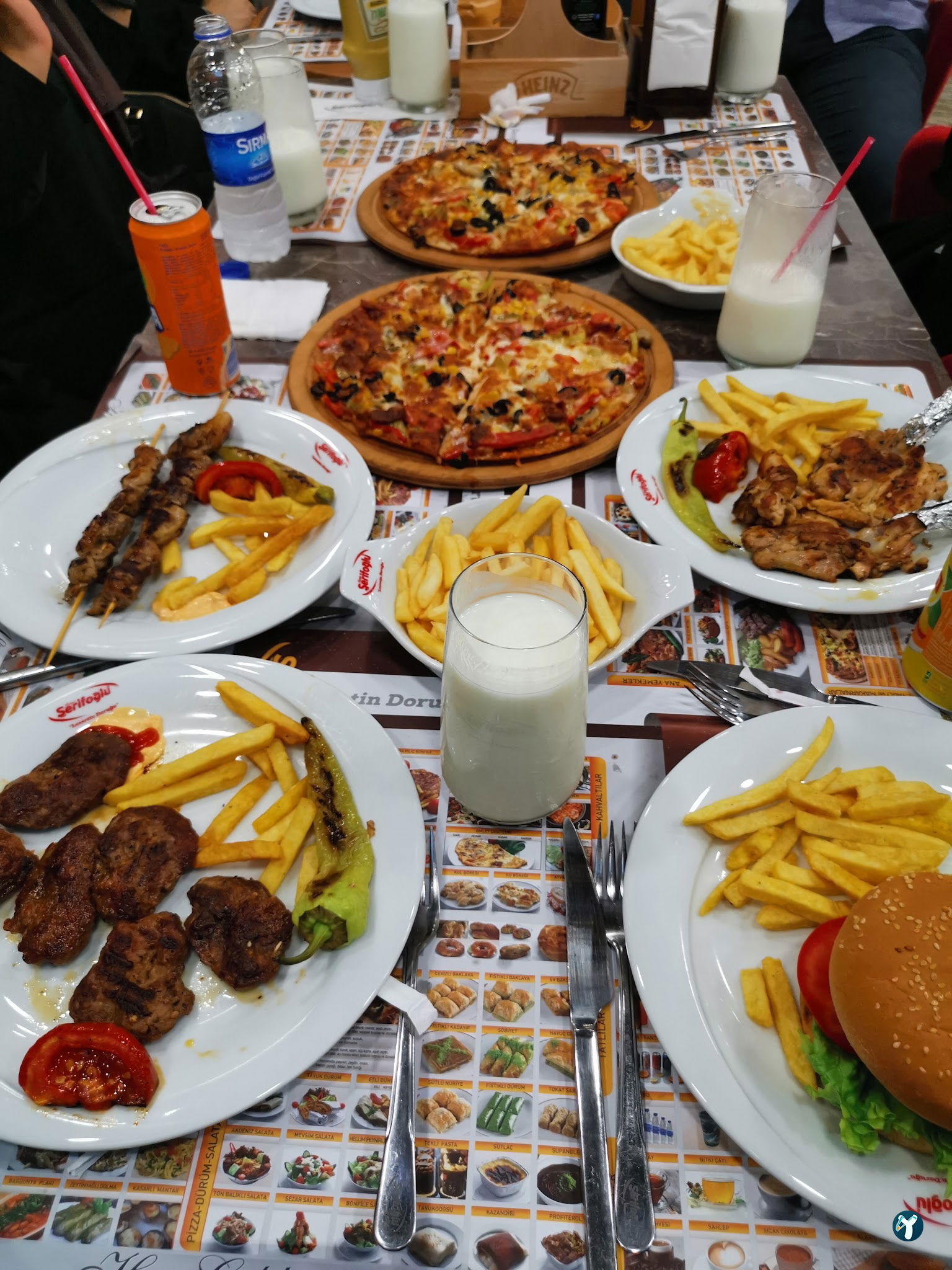 Antepli Şerifoğlu Baklavaları Arnavutköy Şubesi