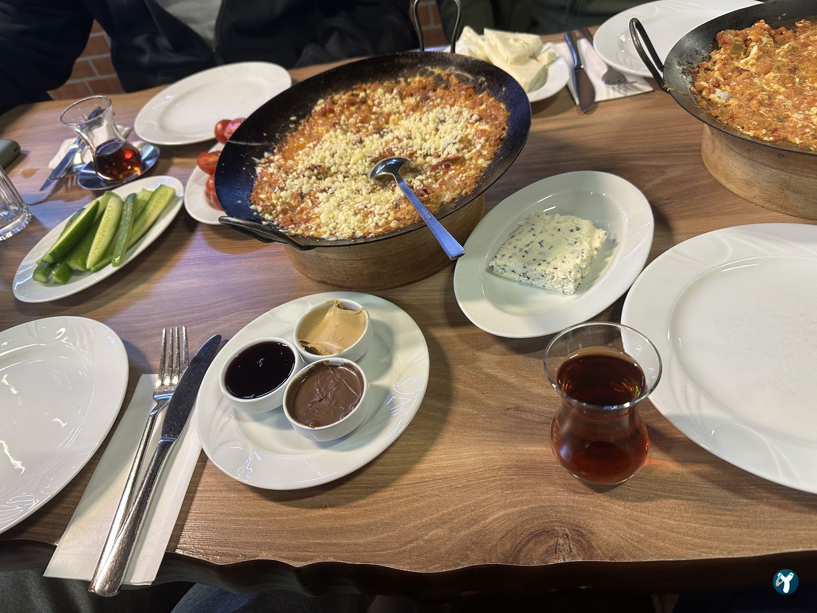 Madalyali Koru Tesisleri