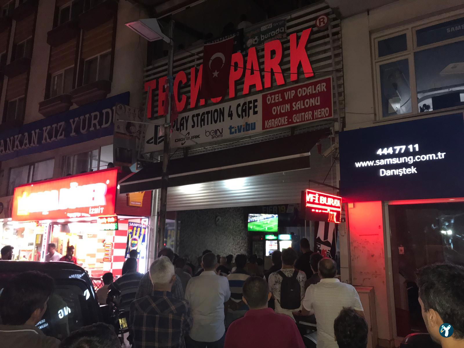 İzmit Playstation Cafe Teknopark Ps3 Ps4 Kiralanır Eve Hizmet