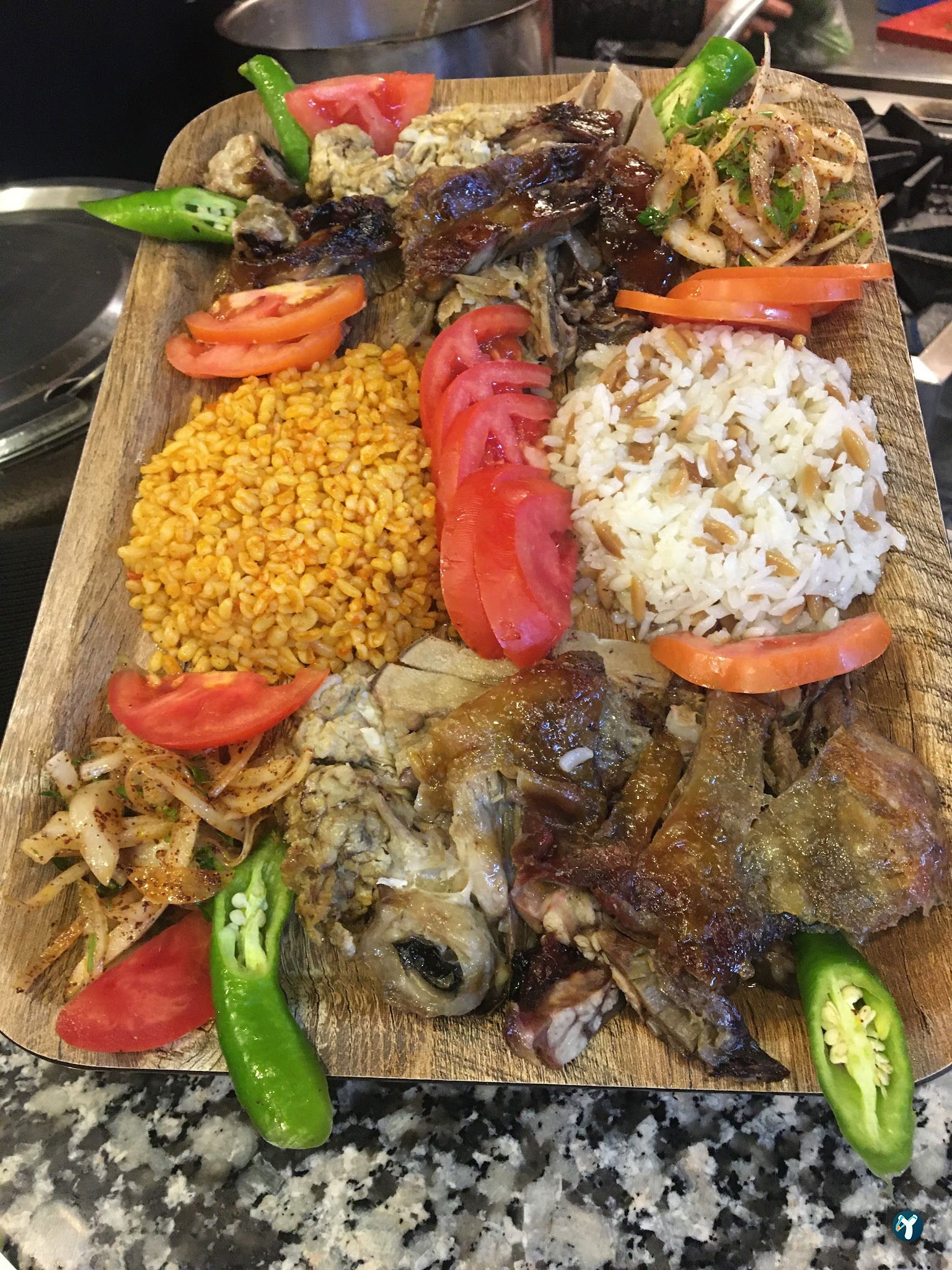 Güngör İşkembe Kellepaça Kebap Salonu