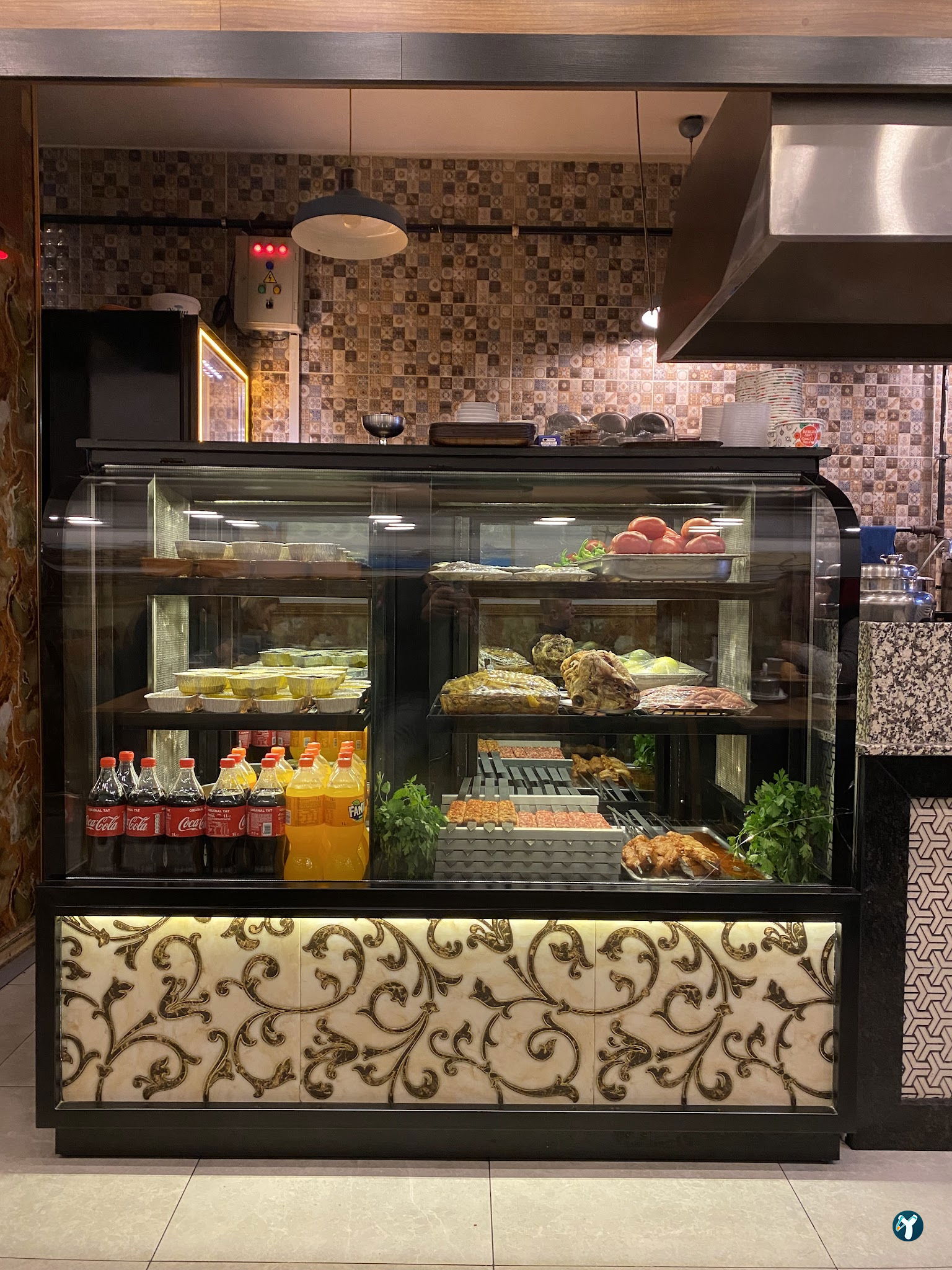 Güngör İşkembe Kellepaça Kebap Salonu