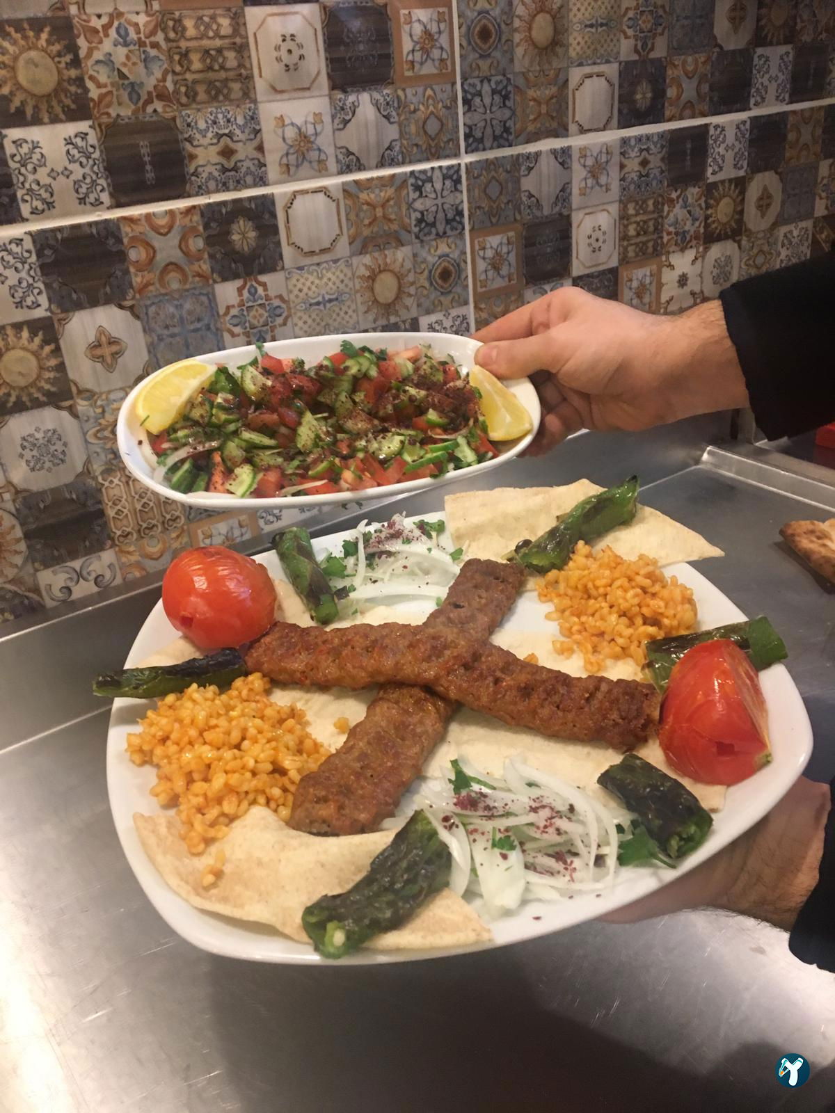 Güngör İşkembe Kellepaça Kebap Salonu
