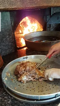 Meşhur Konyalı Kebap 1973 Kuzuların Efendisi resimleri Meşhur Konyalı Kebap 1973 Kuzuların Efendisi resimleri