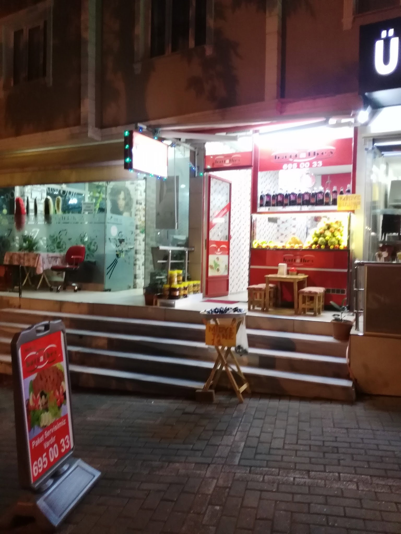 Battalbey Çi̇ğ Köfte Avcilar Gümüşpala