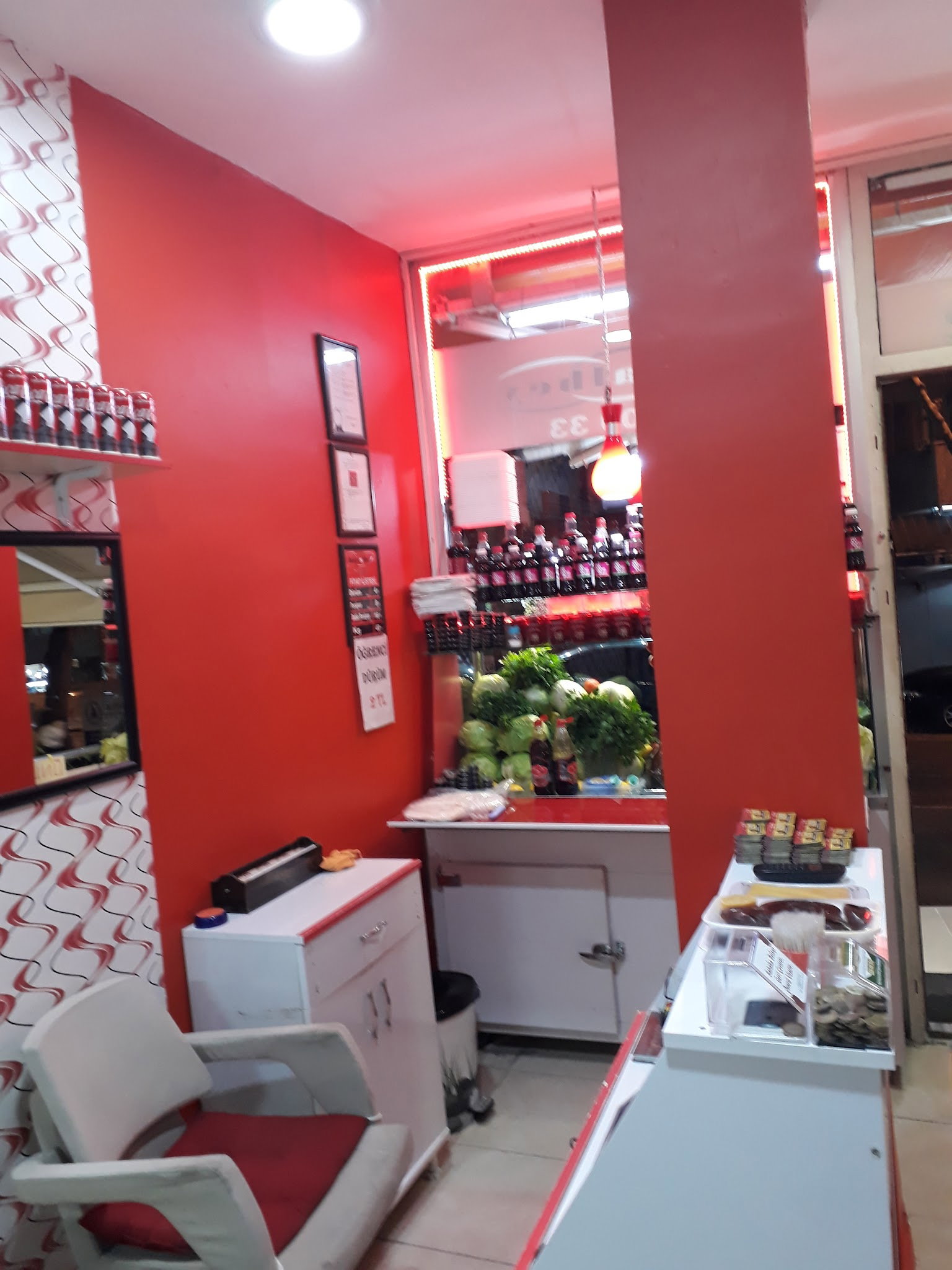 Battalbey Çi̇ğ Köfte Avcilar Gümüşpala