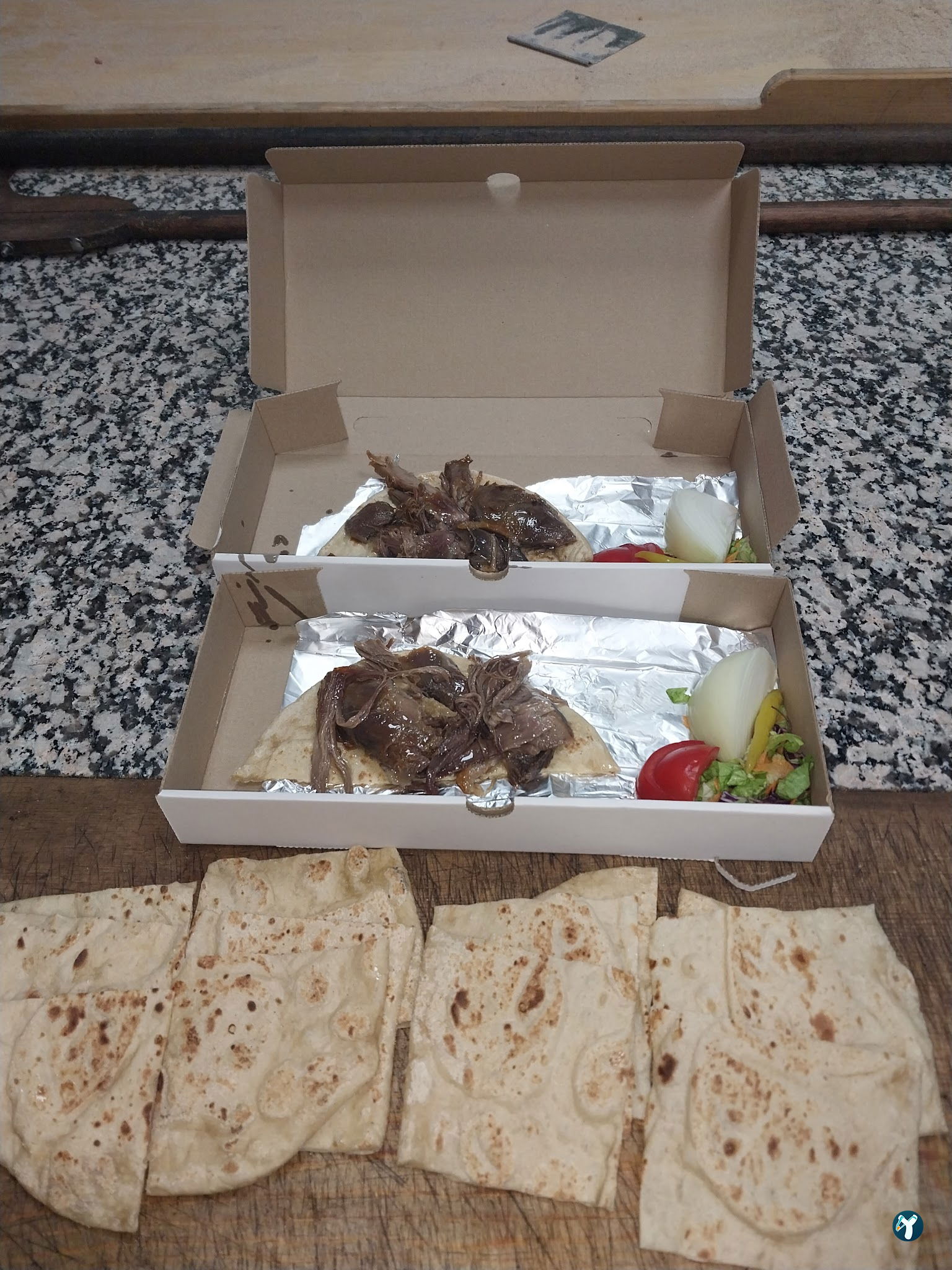 Öz Konyalı Kardeşler Etli Ekmek Fırın Kebabı Eskişehir Emek Mahallesi