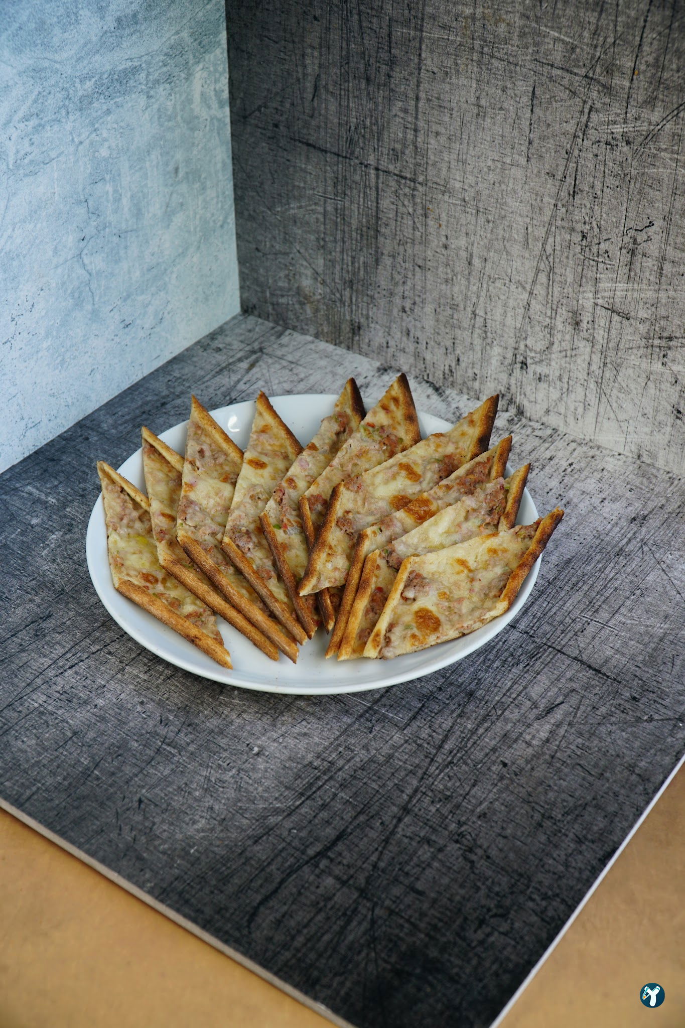 Öz Konyalı Kardeşler Etli Ekmek Fırın Kebabı Eskişehir Emek Mahallesi