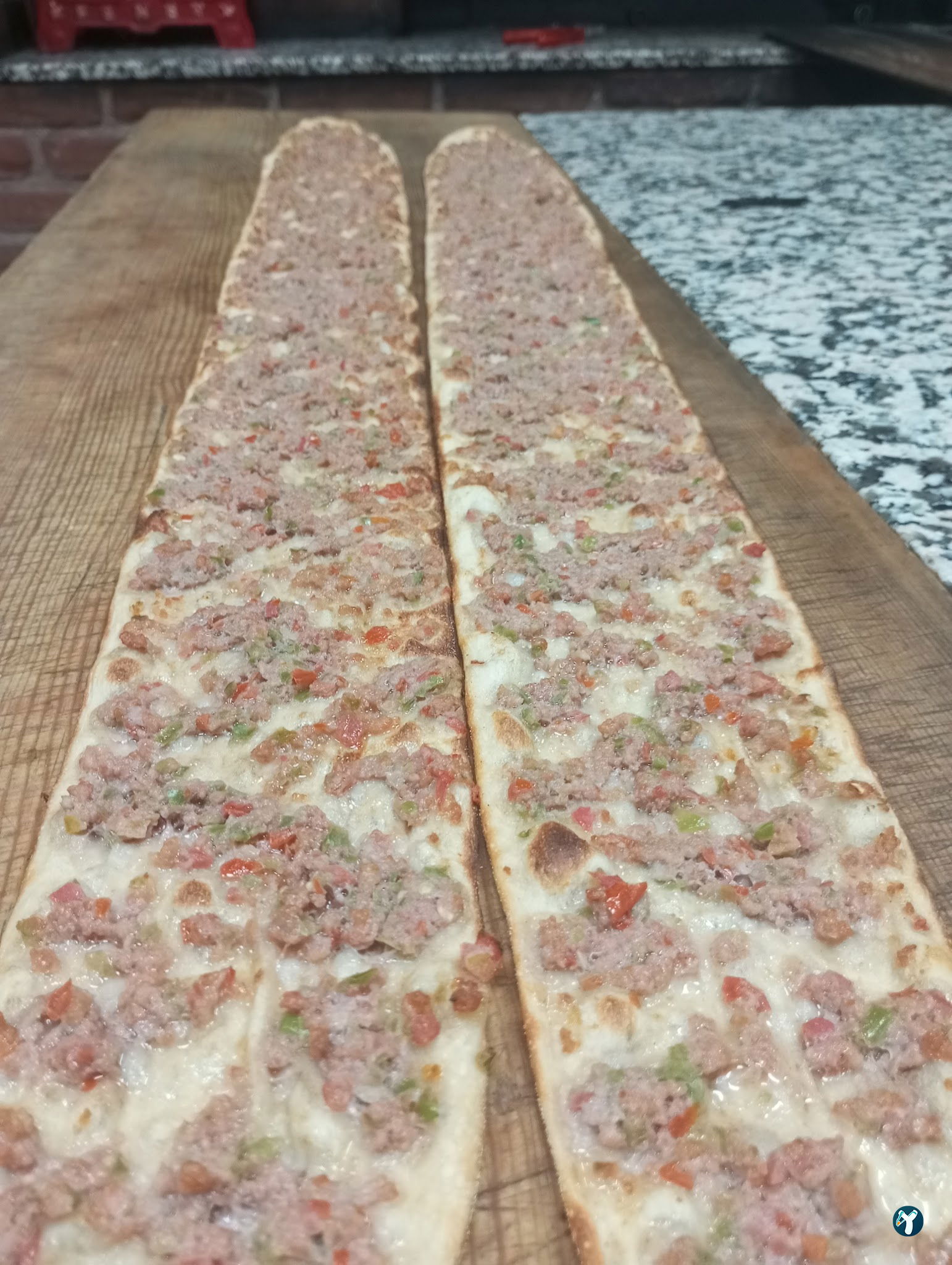 Öz Konyalı Kardeşler Etli Ekmek Fırın Kebabı Eskişehir Emek Mahallesi