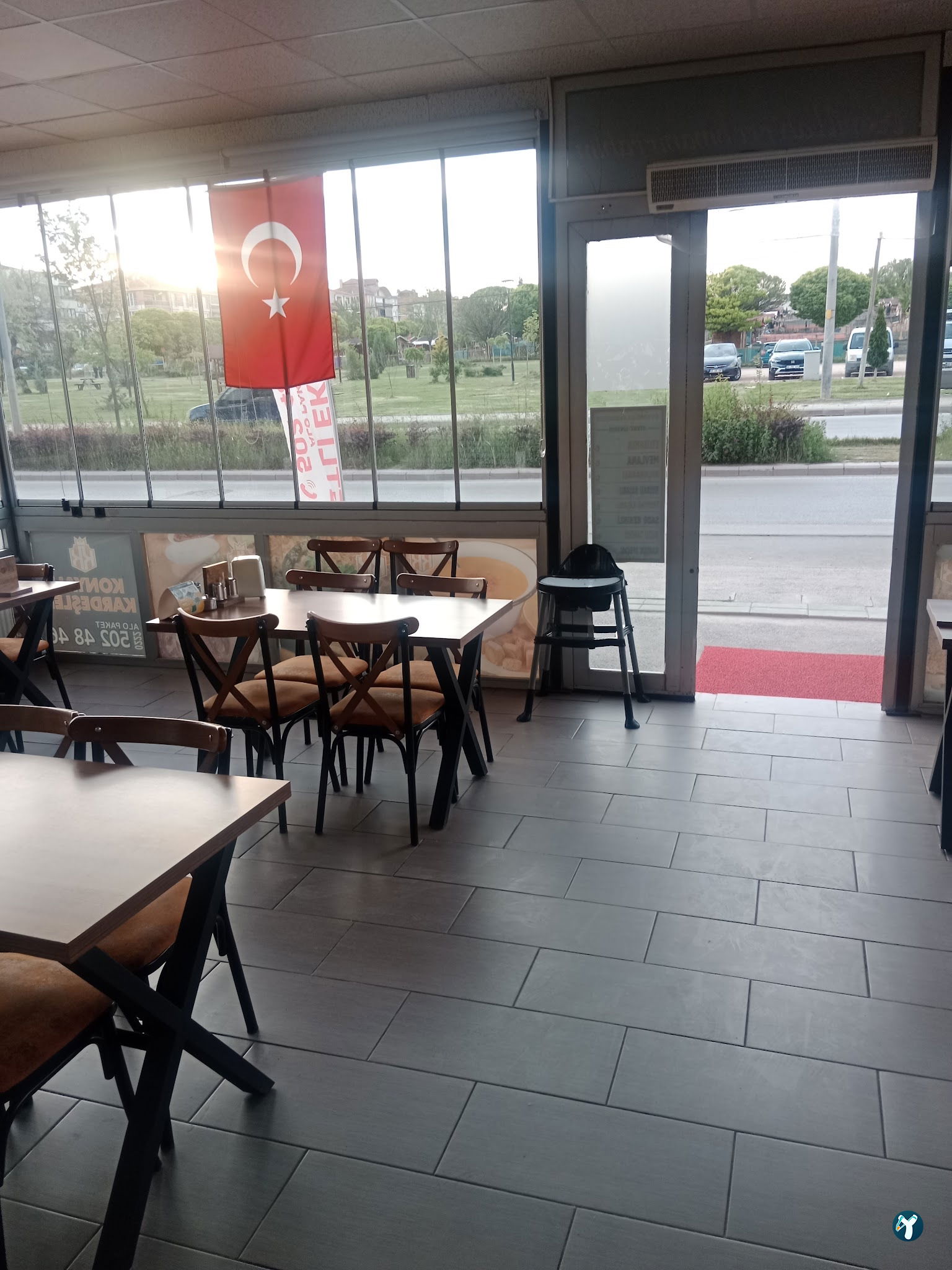 Öz Konyalı Kardeşler Etli Ekmek Fırın Kebabı Eskişehir Emek Mahallesi