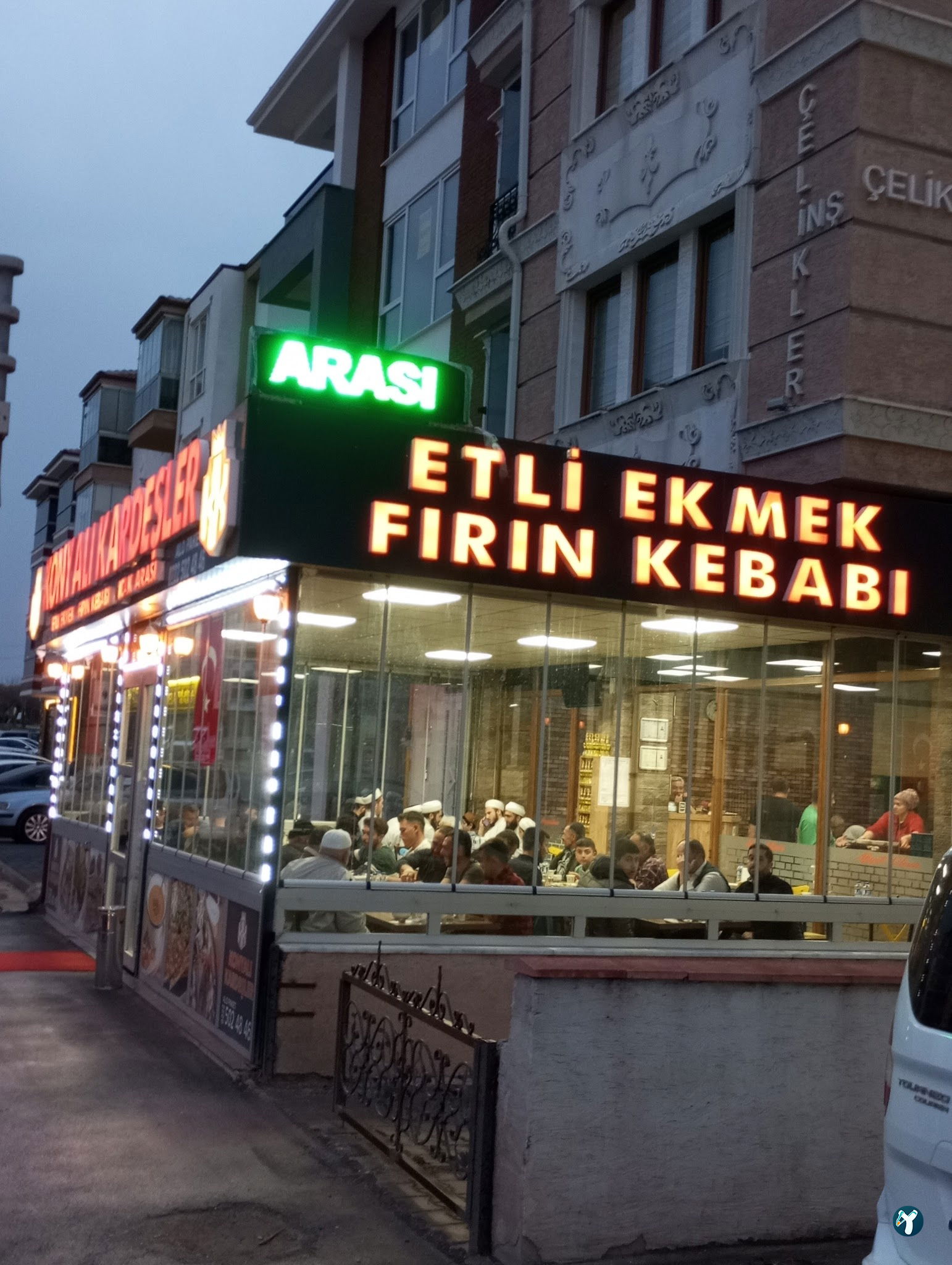Öz Konyalı Kardeşler Etli Ekmek Fırın Kebabı Eskişehir Emek Mahallesi