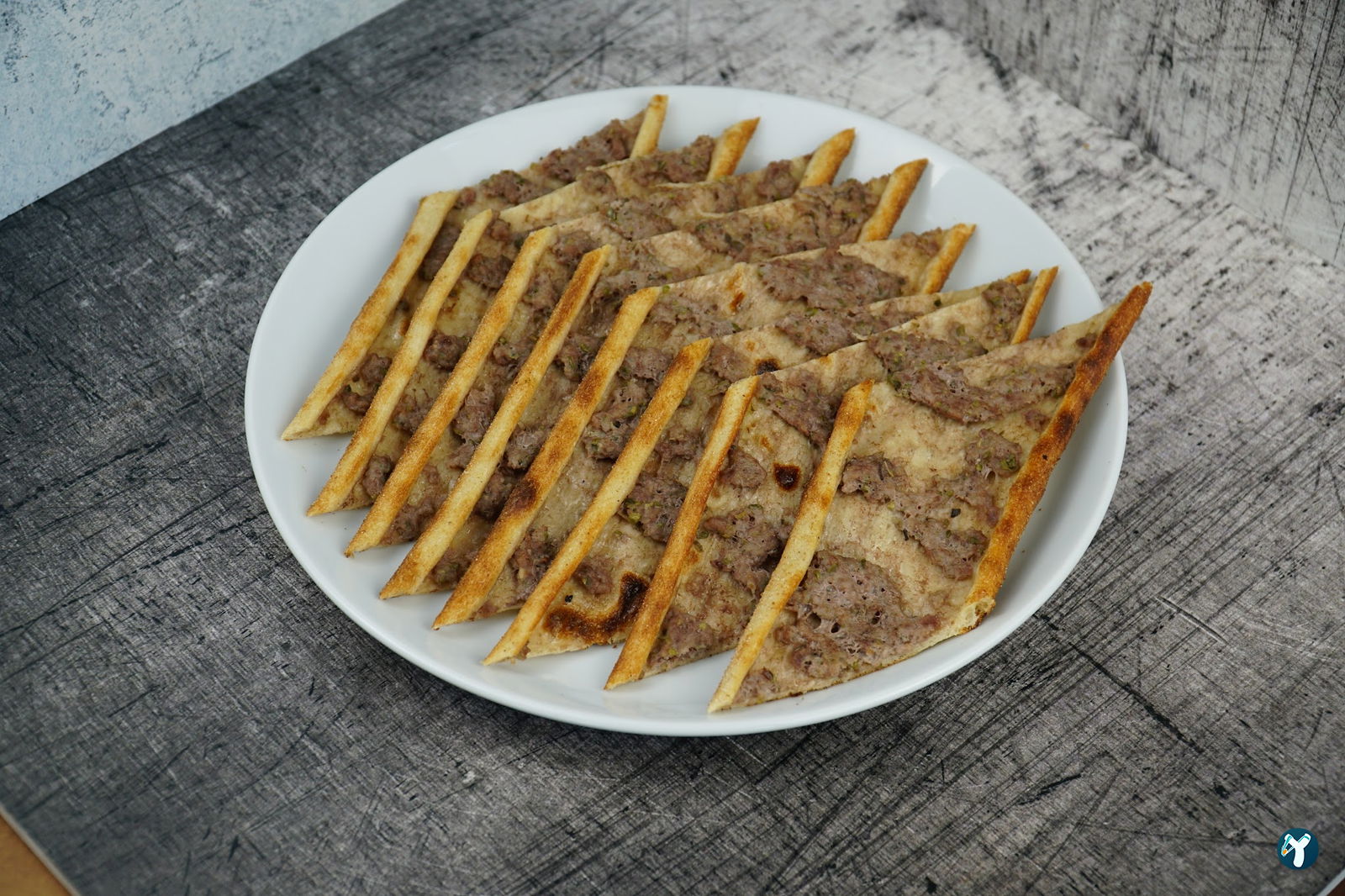 Öz Konyalı Kardeşler Etli Ekmek Fırın Kebabı Eskişehir Emek Mahallesi
