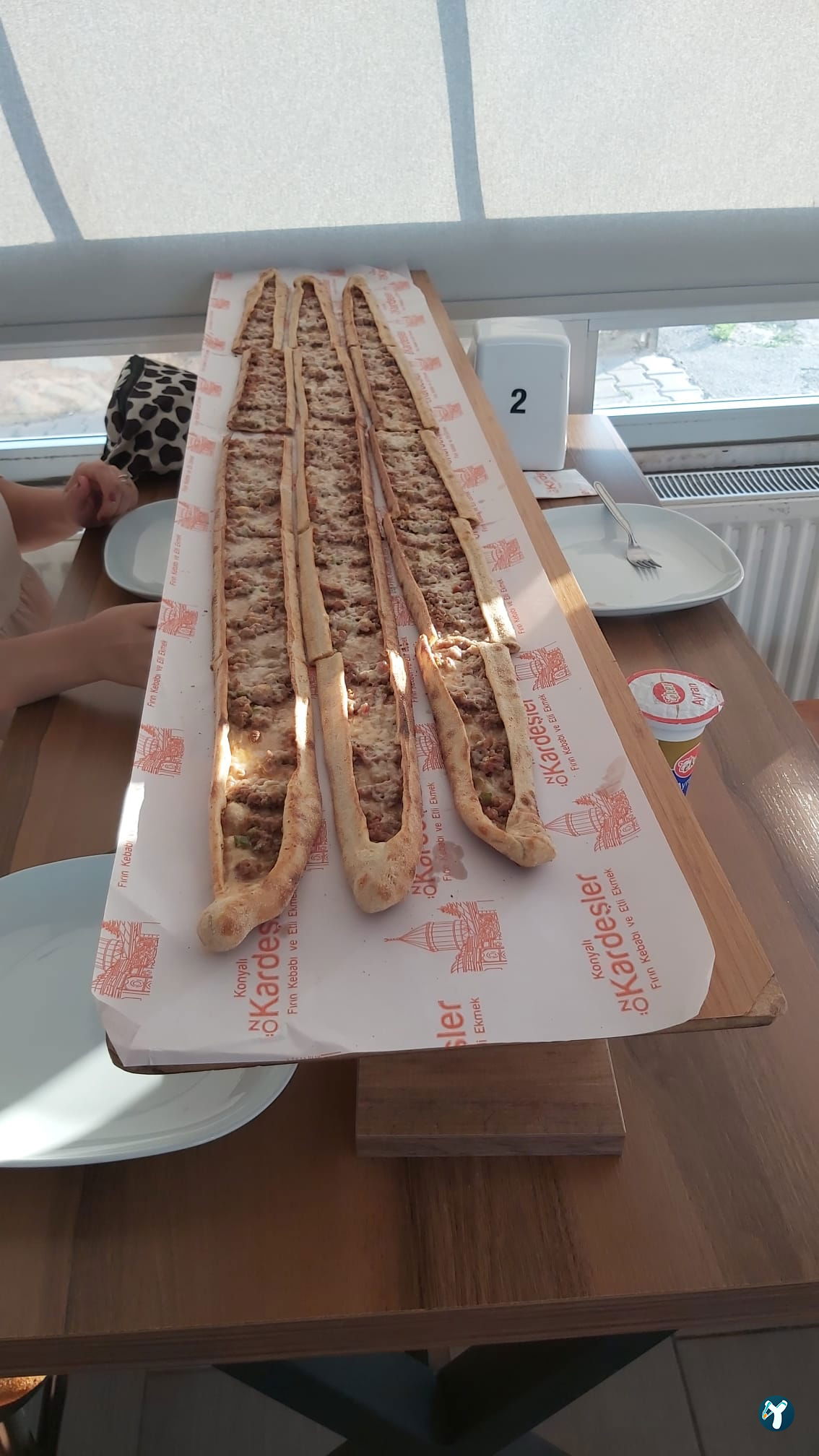 Öz Konyalı Kardeşler Etli Ekmek Fırın Kebabı Eskişehir Emek Mahallesi