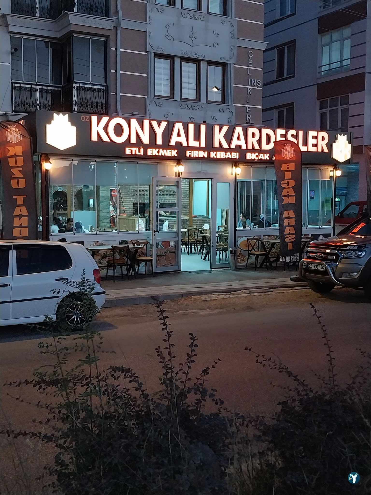 Öz Konyalı Kardeşler Etli Ekmek Fırın Kebabı Eskişehir Emek Mahallesi