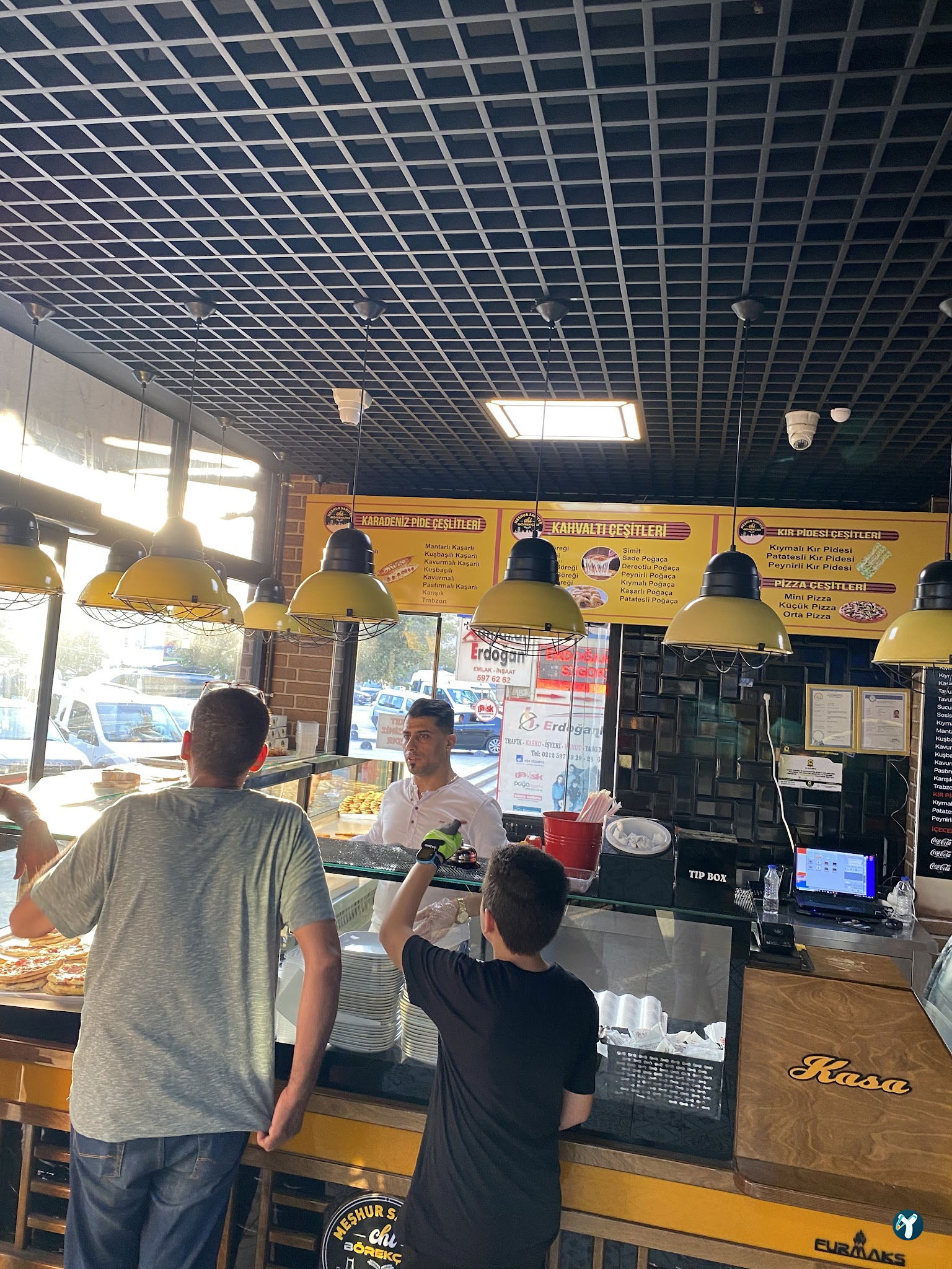 Meşhur Sarıyer Börekçisi Arnavutköy