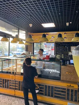 Meşhur Sarıyer Börekçisi Arnavutköy resimleri