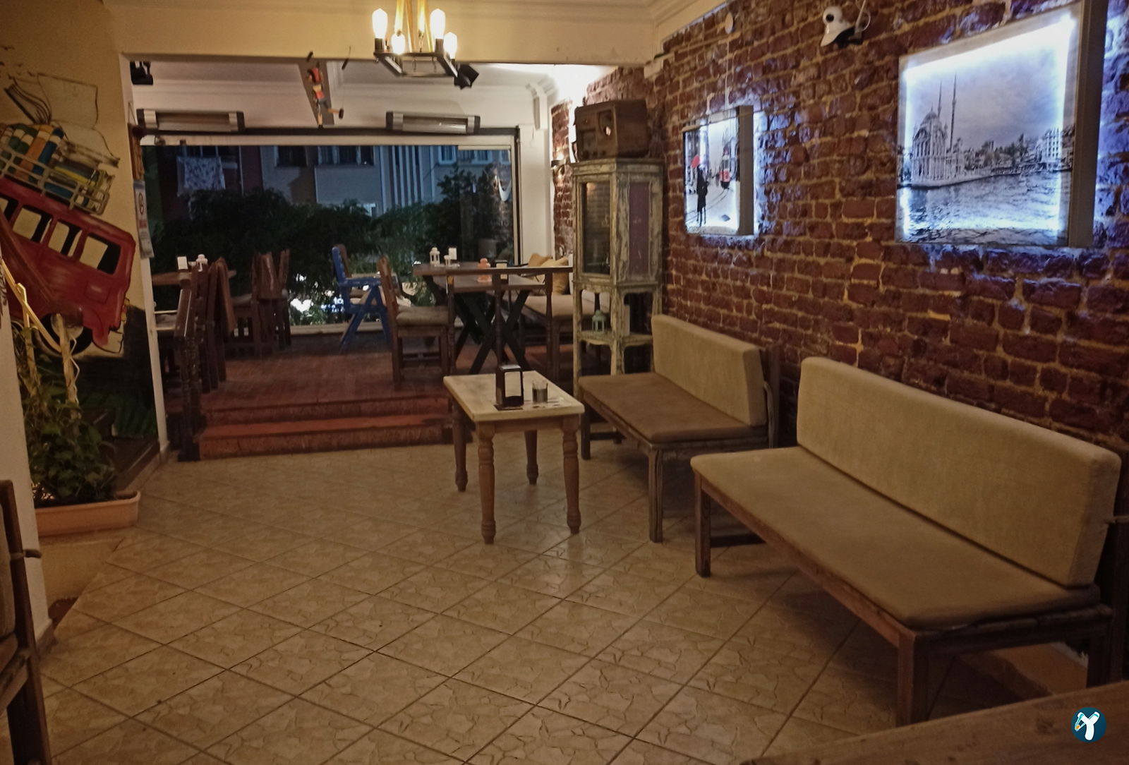 Beirut Café