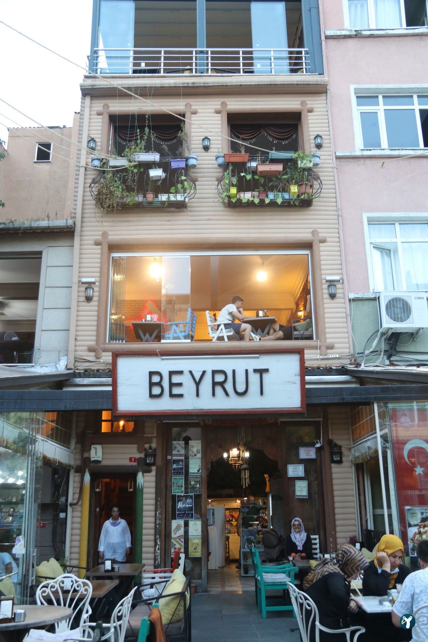 Beirut Café
