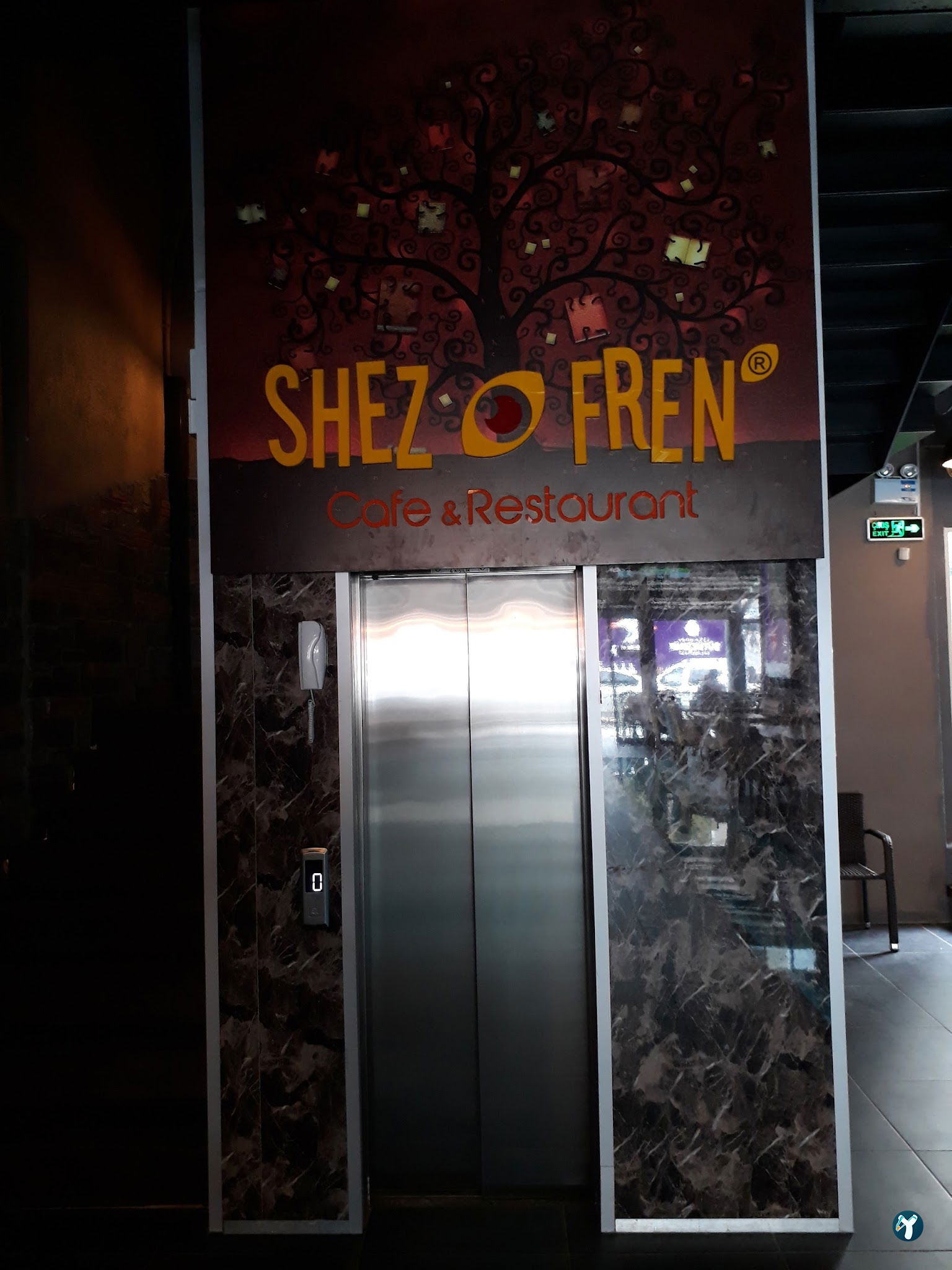 Shez O Fren Cafe