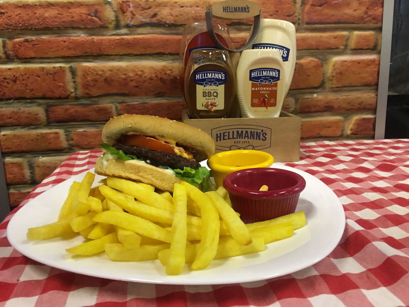 Korcan Aile Cay Bahcesi