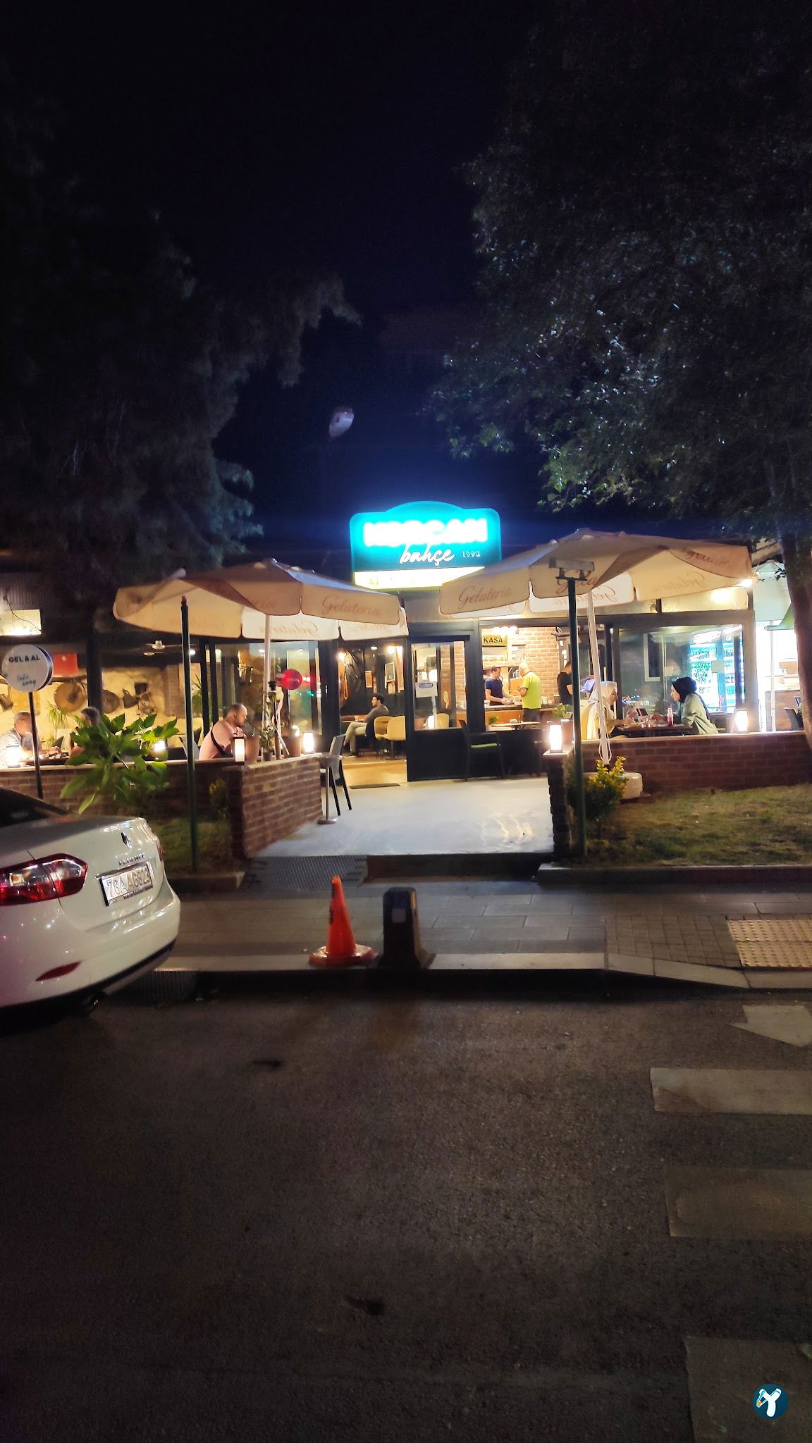 Korcan Aile Cay Bahcesi