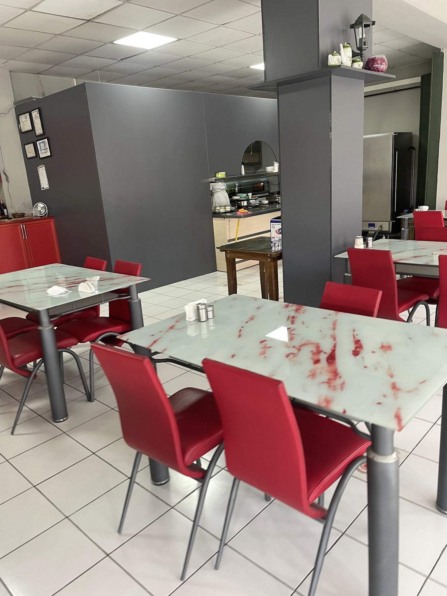 Tebdi̇l-İ Mekan Yemek Evi̇